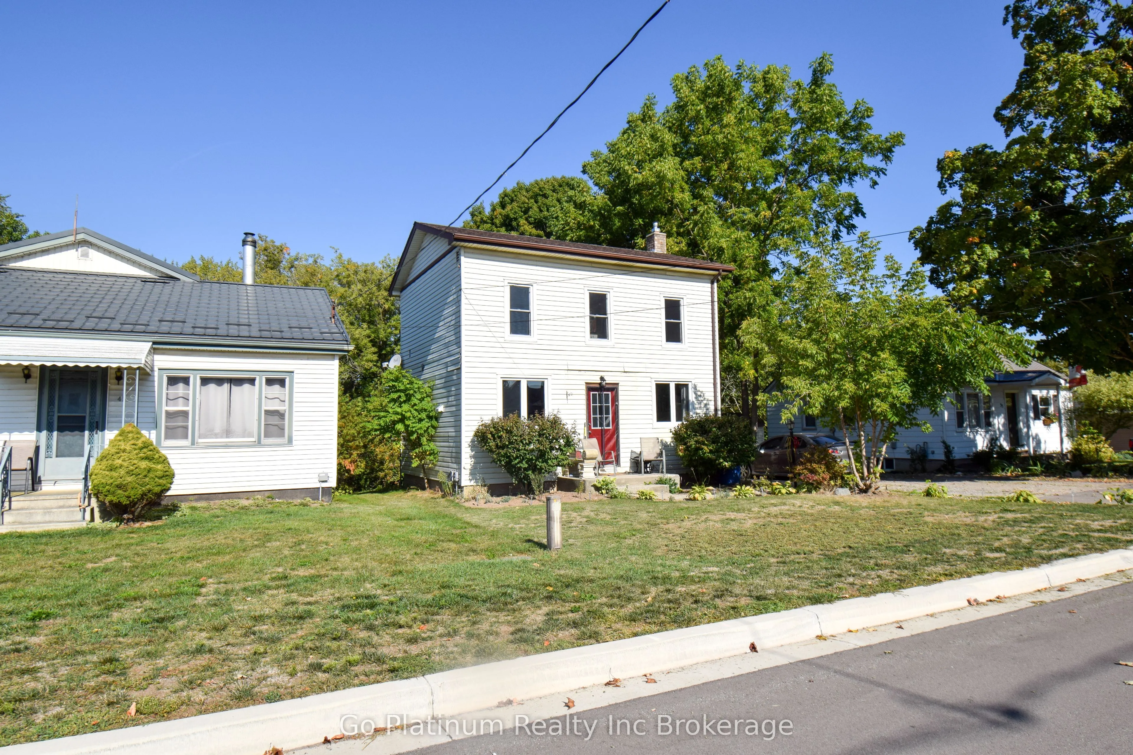 39 Young Street
