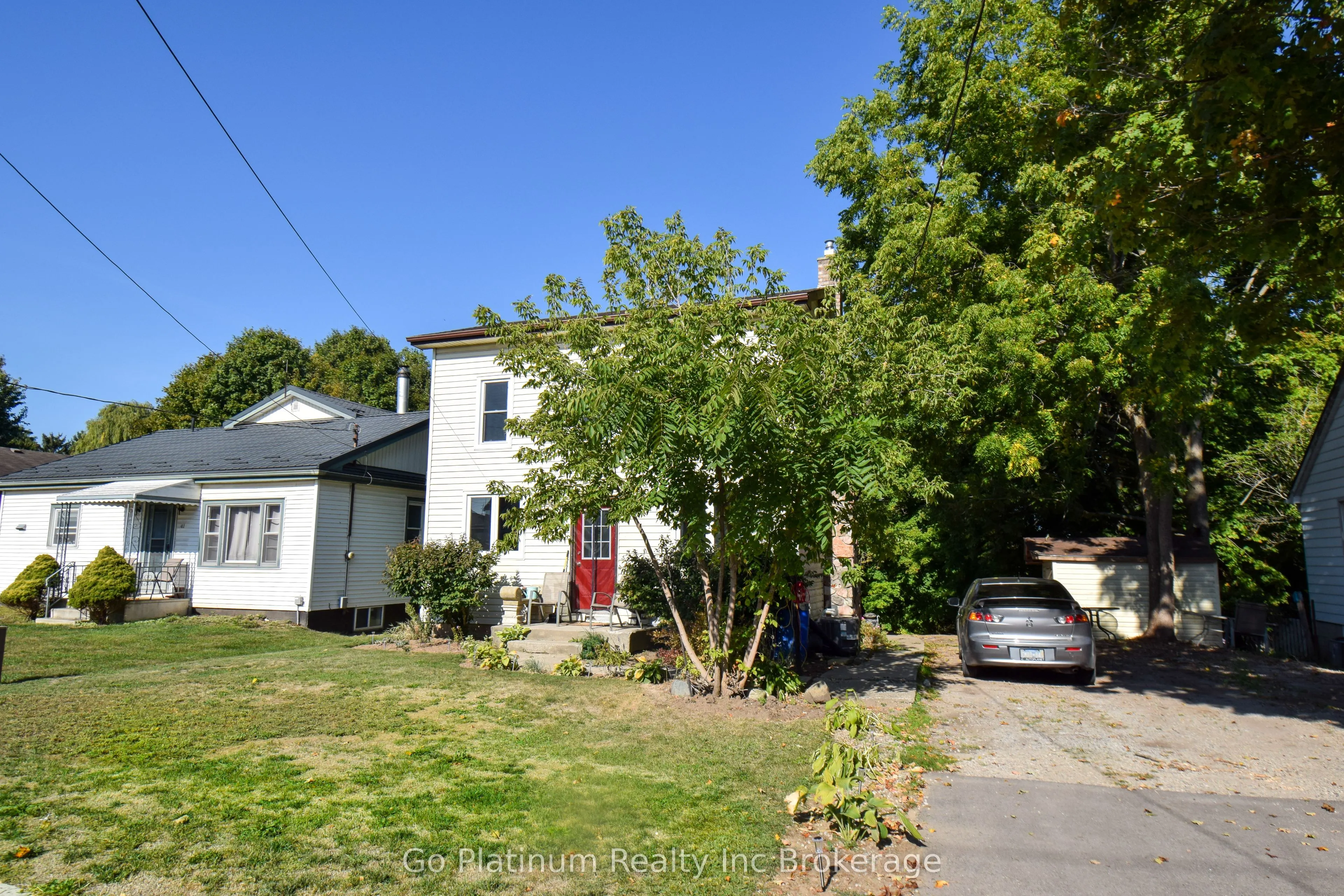 39 Young Street