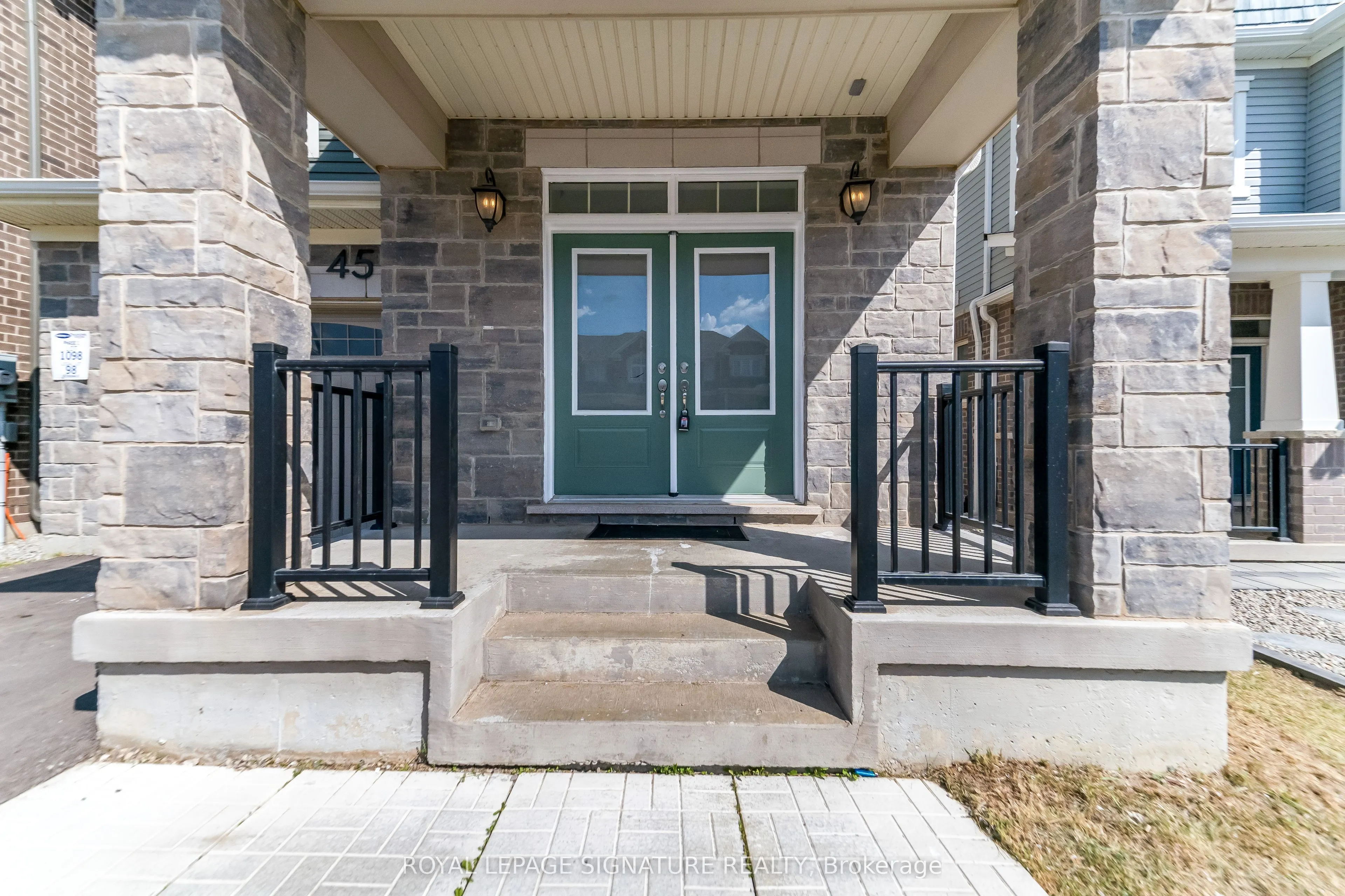 45 Forestwalk Street