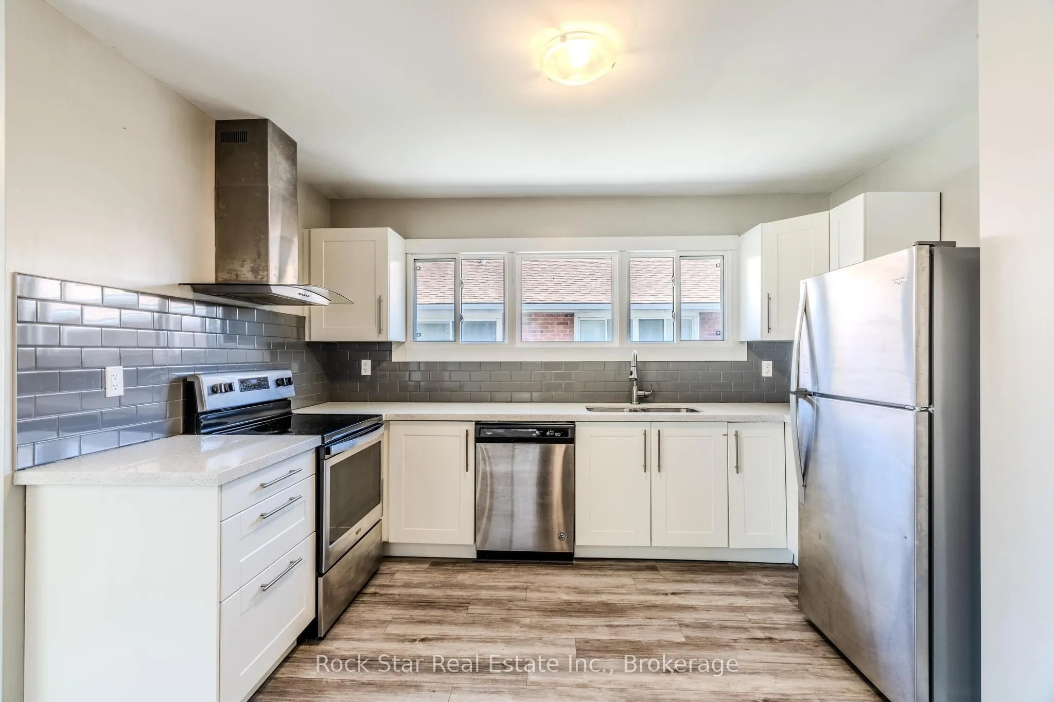 543 East 27th Street, #Main Fl