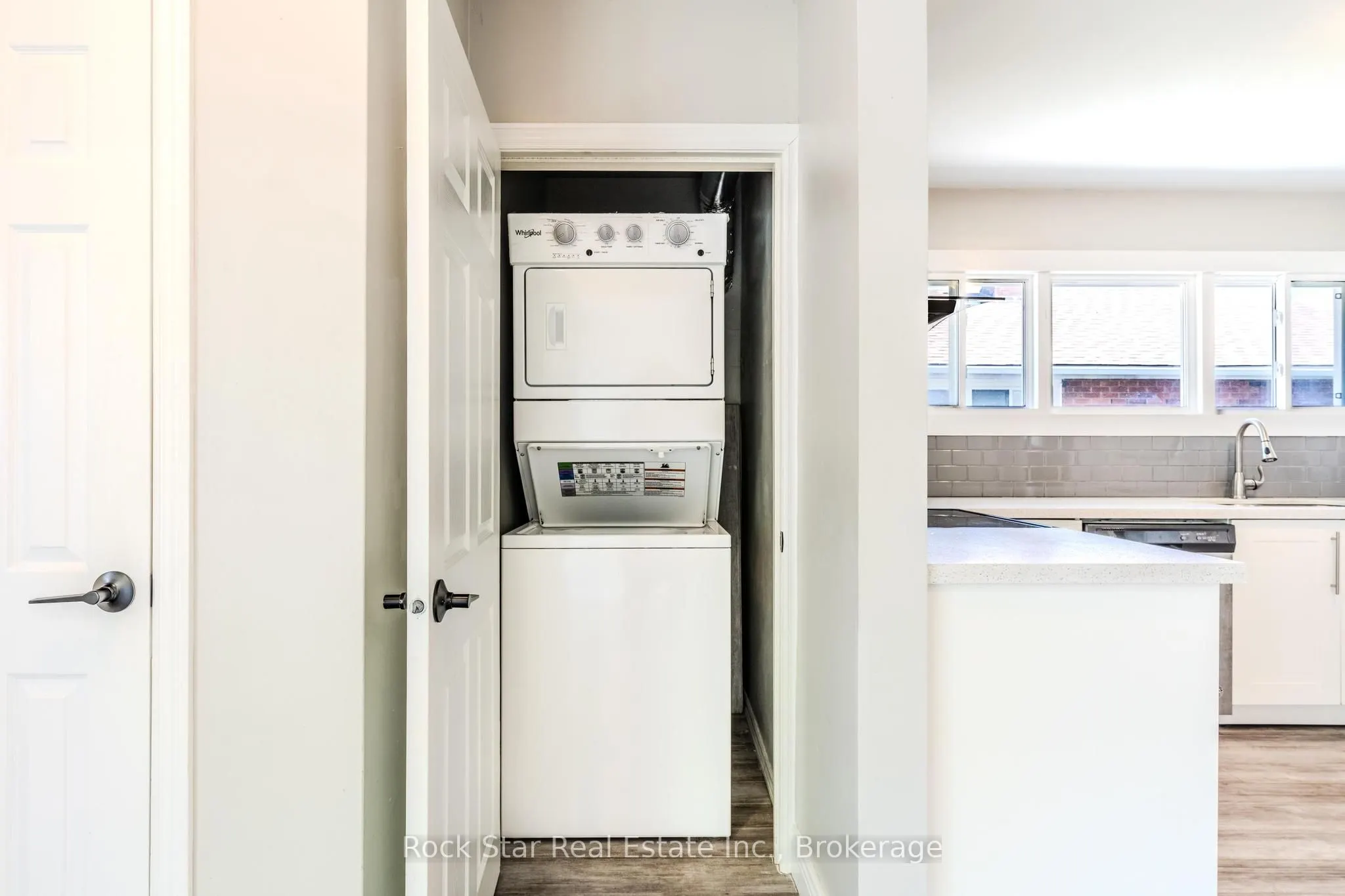 543 East 27th Street, #Main Fl