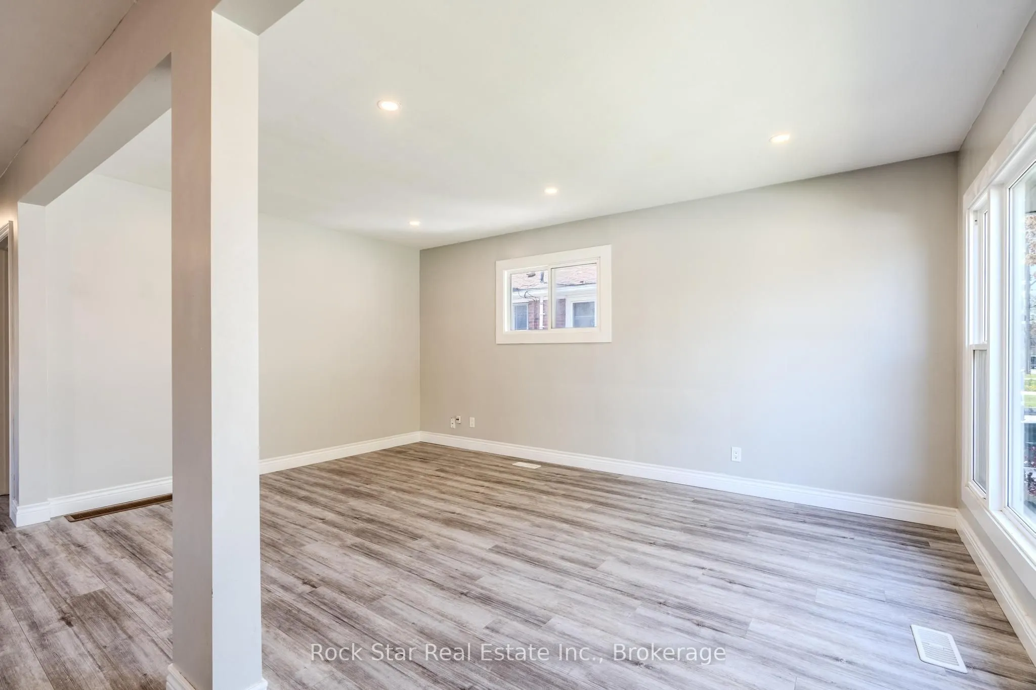 543 East 27th Street, #Main Fl