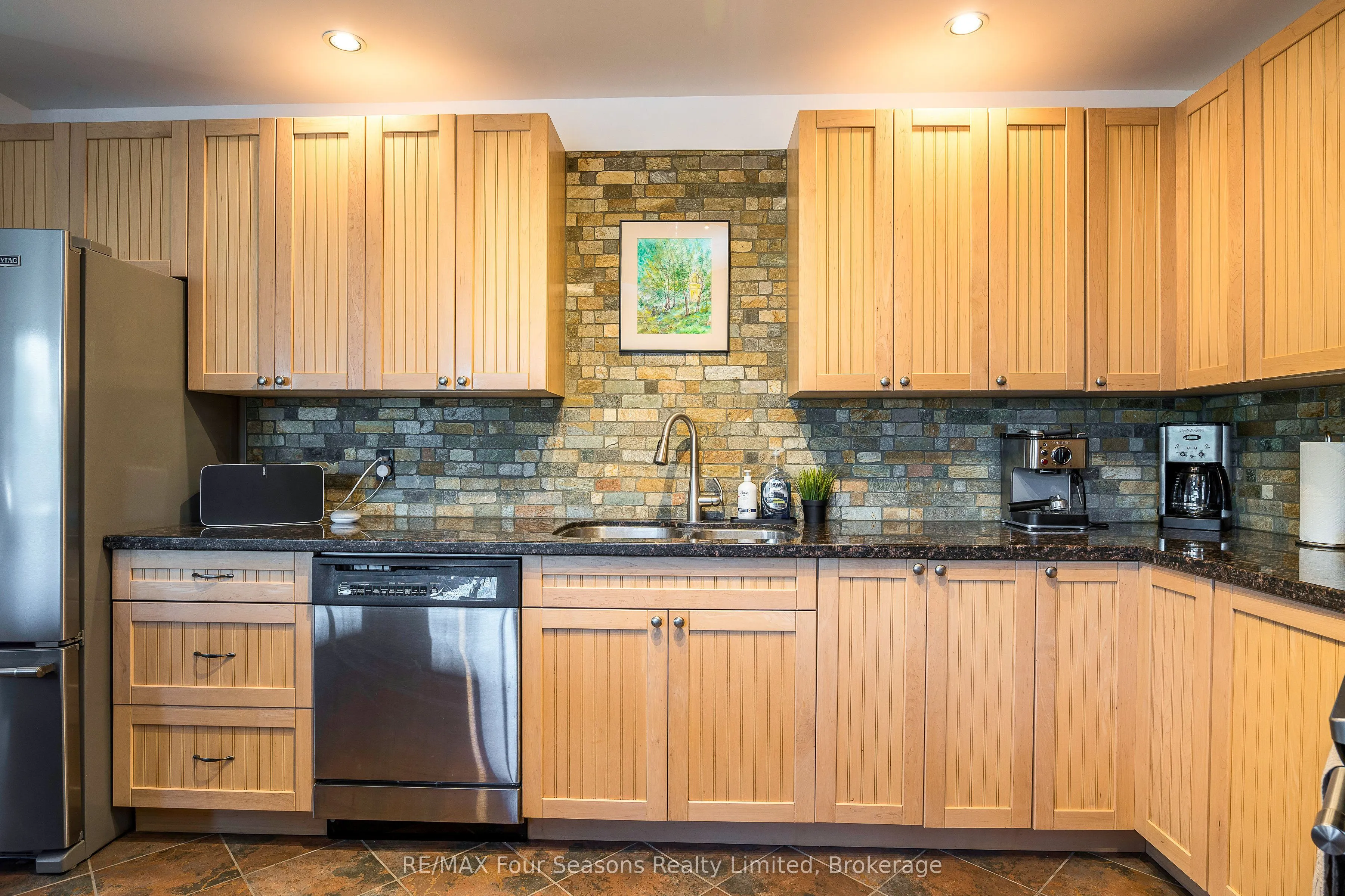 224 BLUESKI GEORGE Crescent, #12