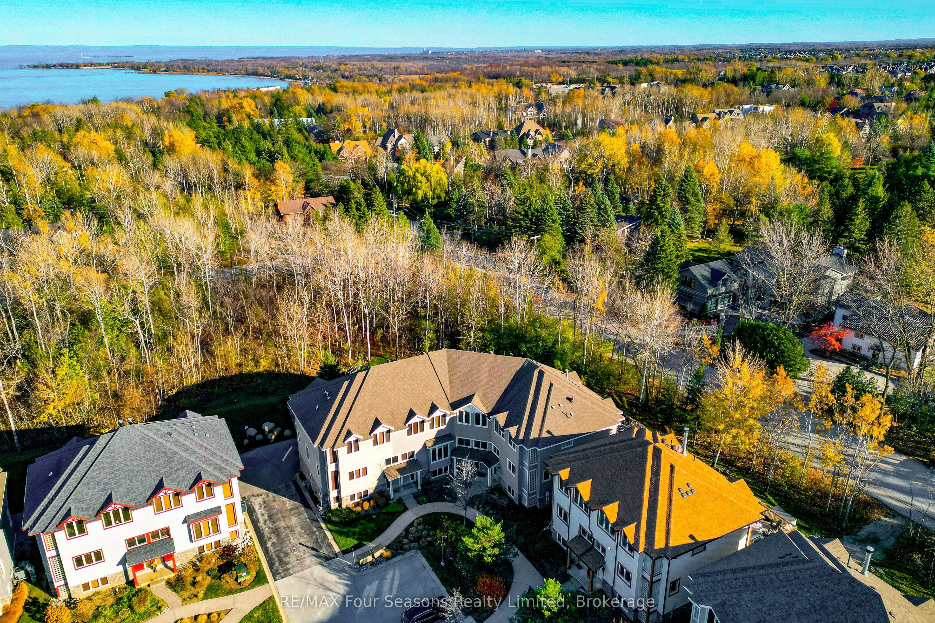 224 BLUESKI GEORGE Crescent, #12