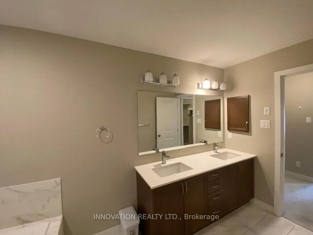 448 Trident Mews
