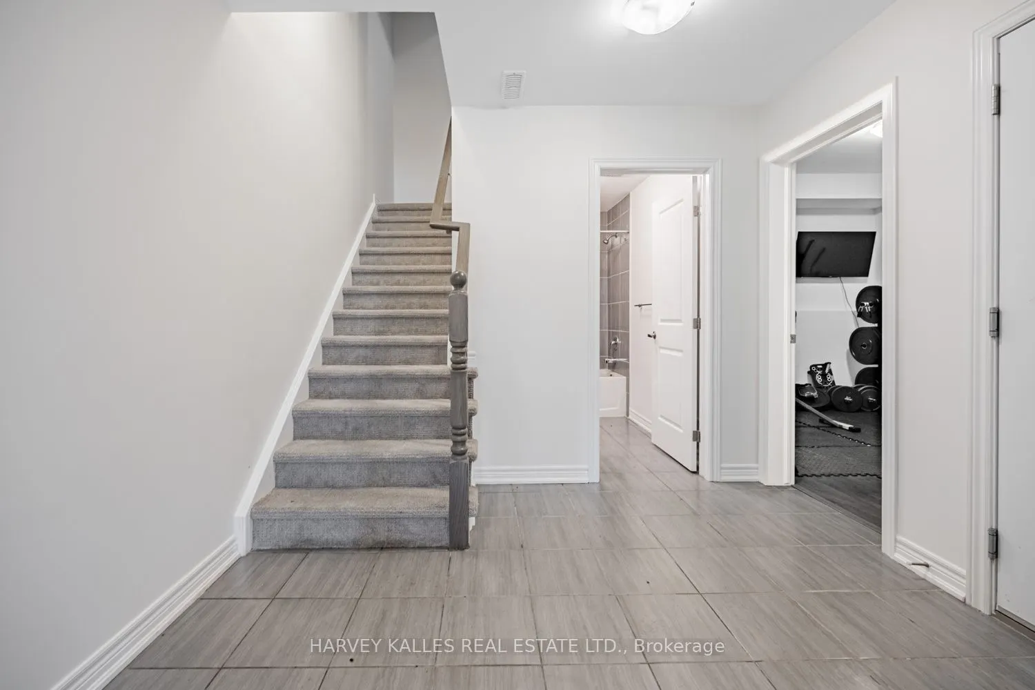300 Humphrey Street, #51