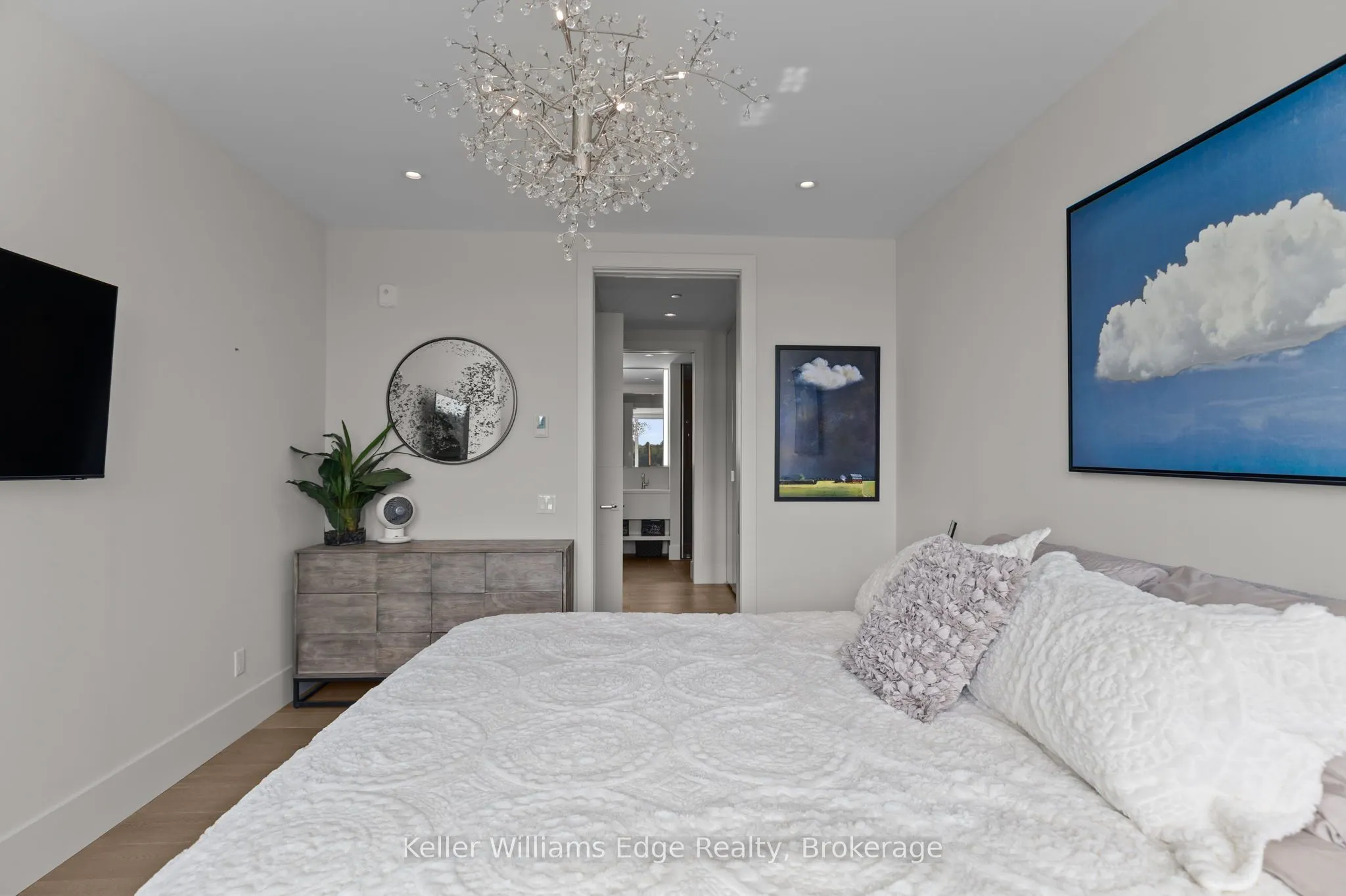 727 Grandview Drive, #209