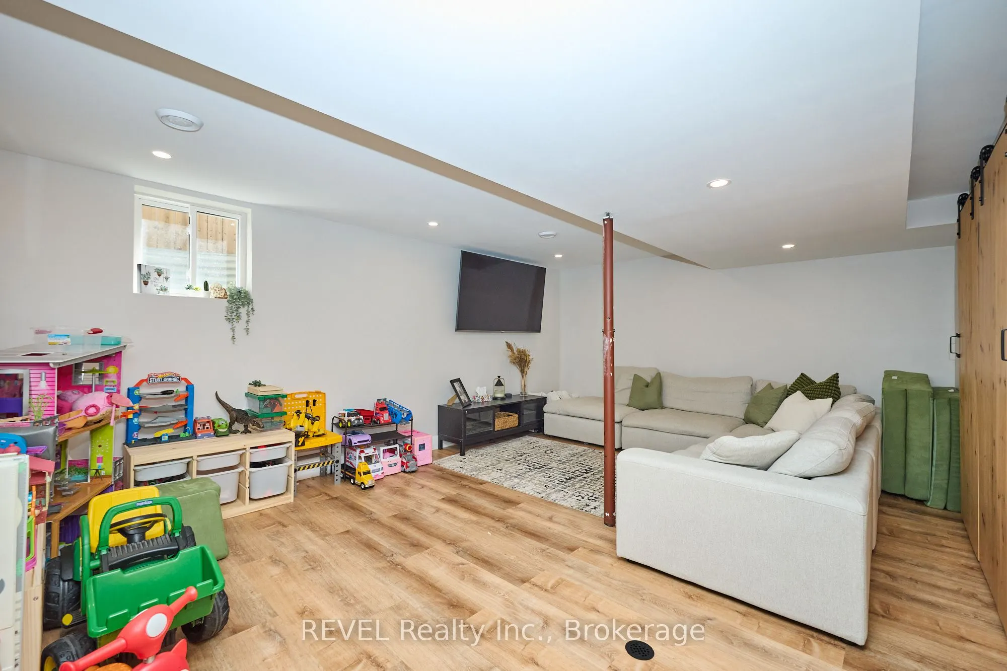 35 Romy Crescent