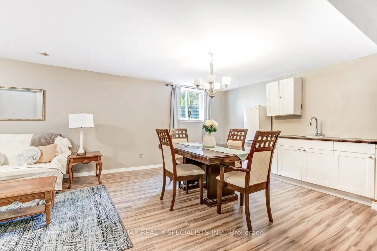 10 Birchall Lane