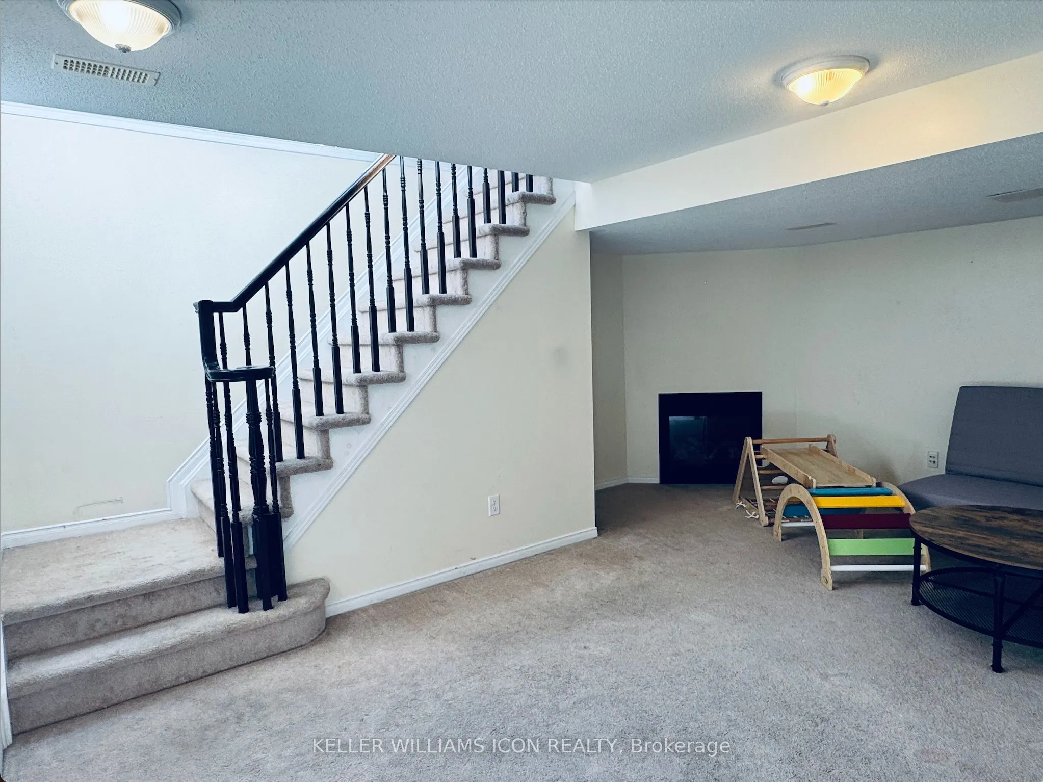 581 Pepperville Crescent