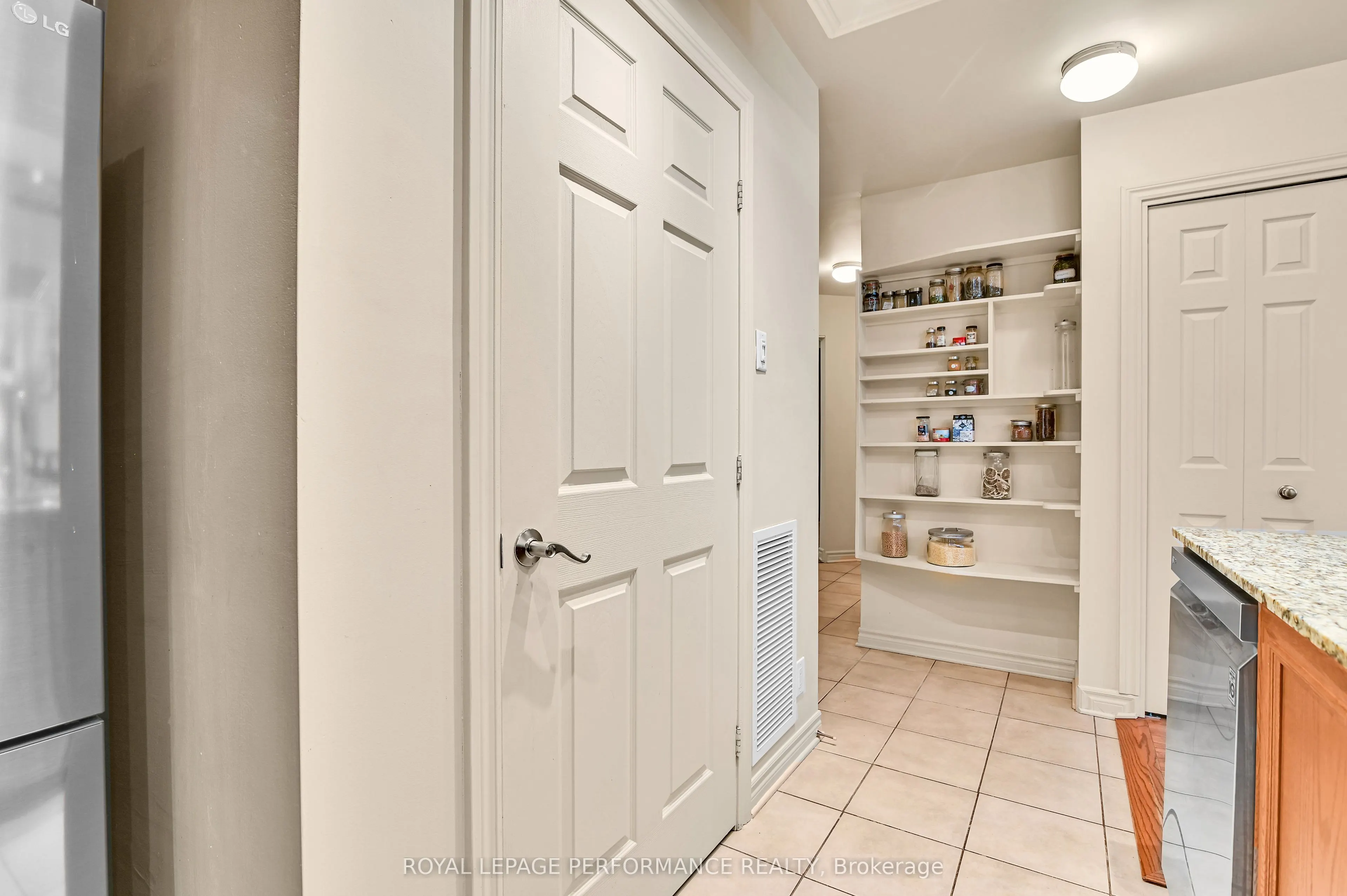 205 Bolton Street, #229