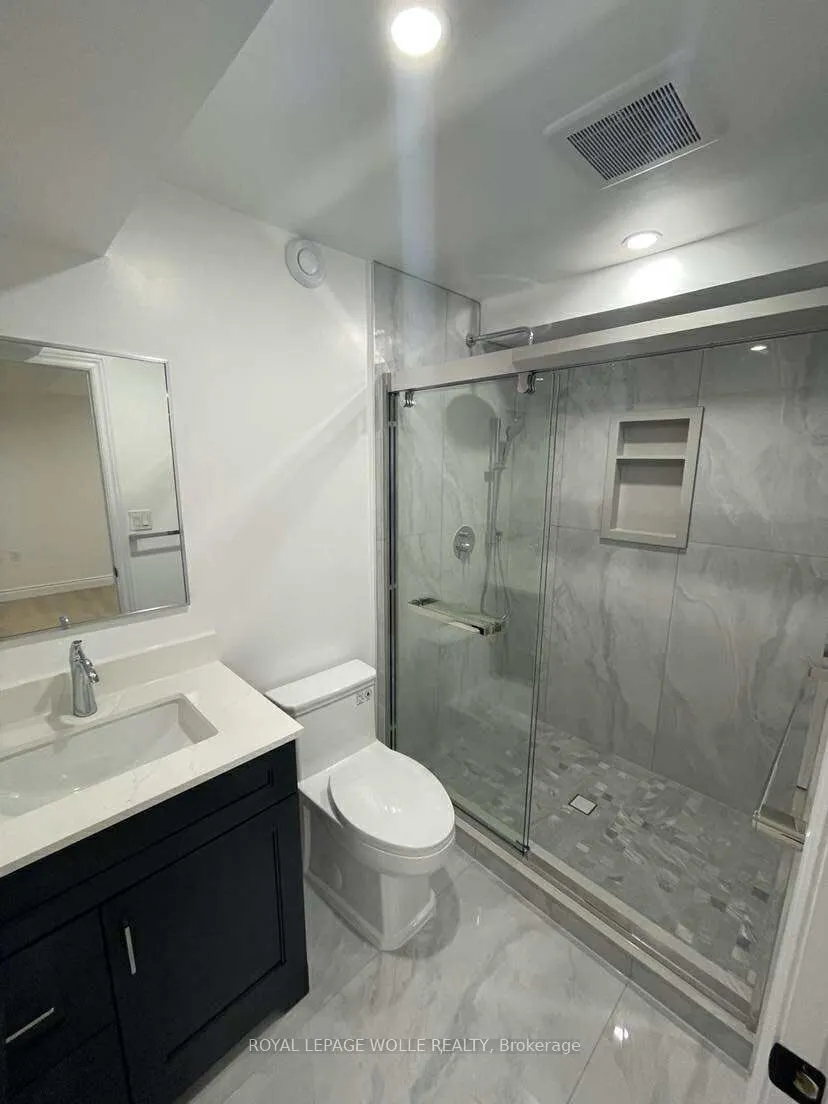 27 Spachman Street, #Lower Unit