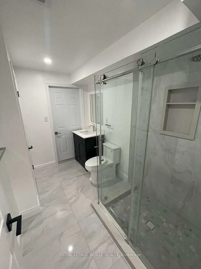 27 Spachman Street, #Lower Unit