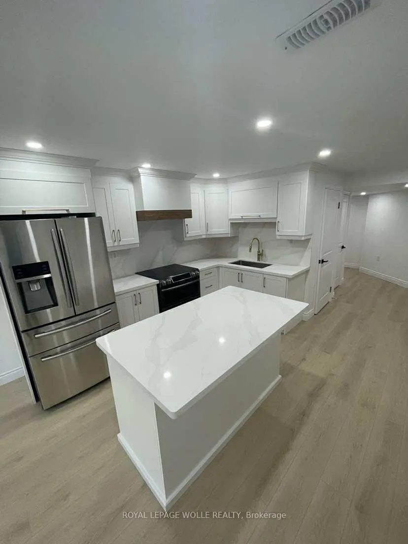 27 Spachman Street, #Lower Unit