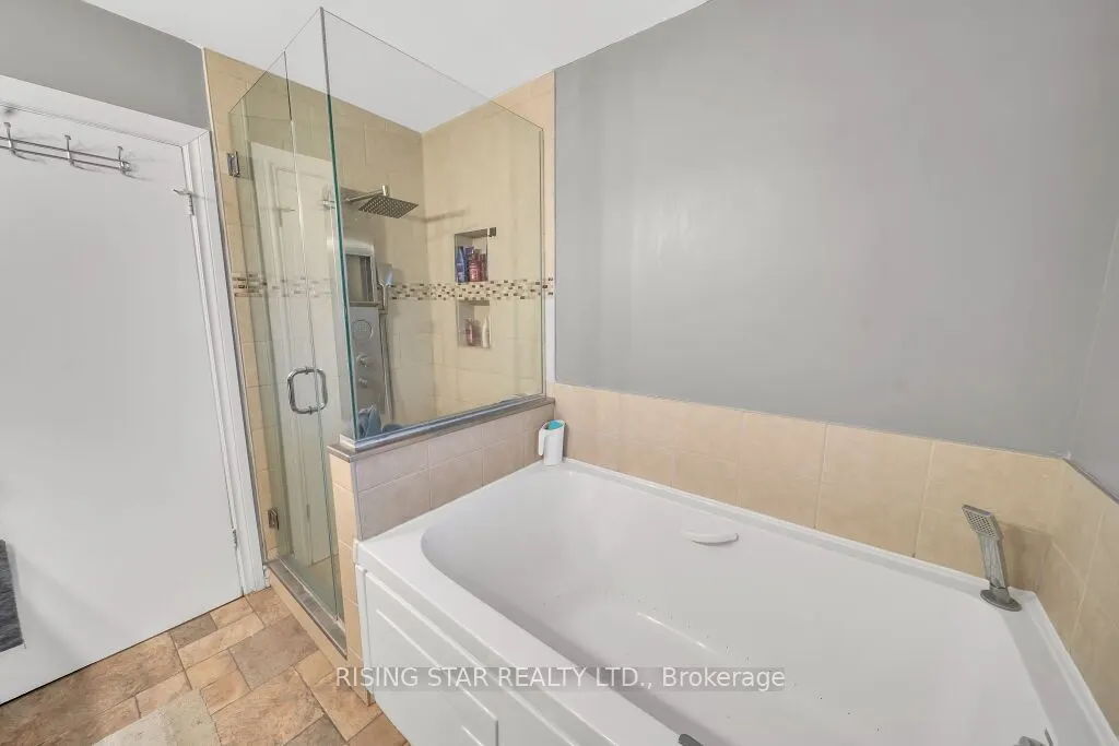 26 Brock Road N