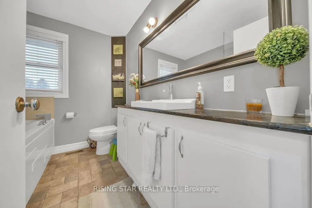 26 Brock Road N