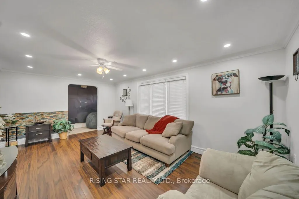 26 Brock Road N