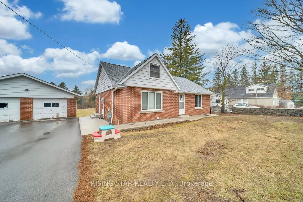 26 Brock Road N