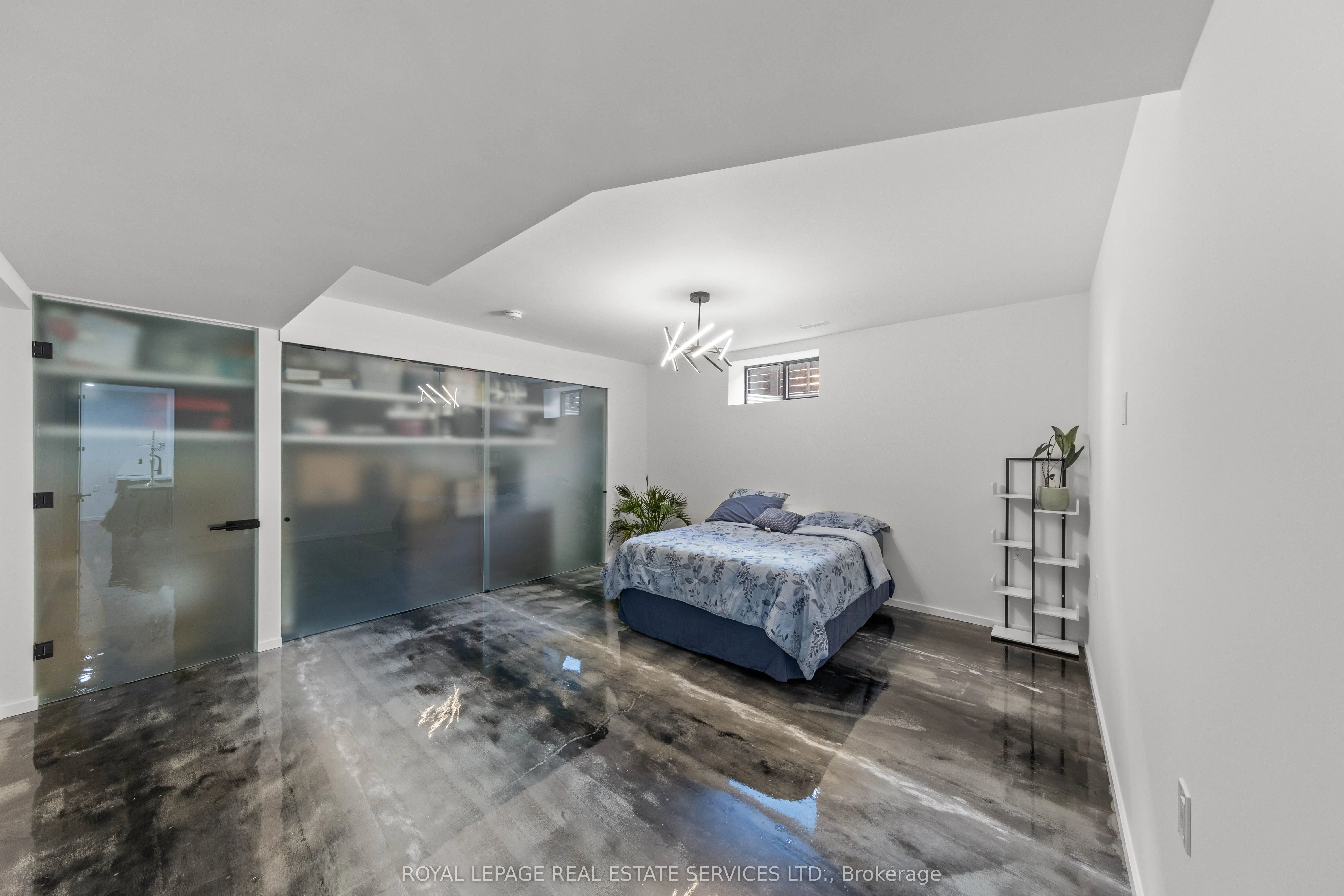 118 Barton Boulevard
