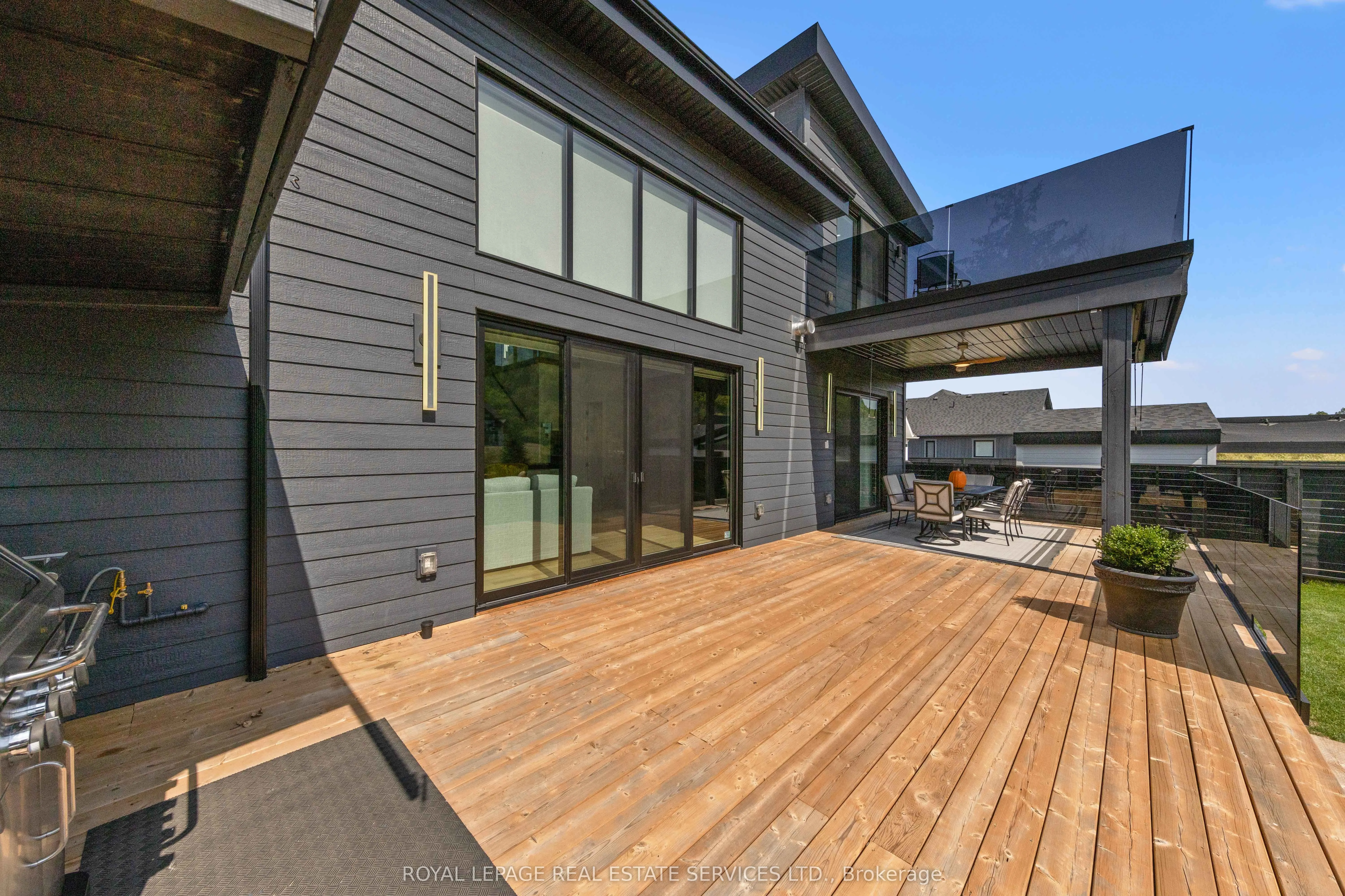 118 Barton Boulevard