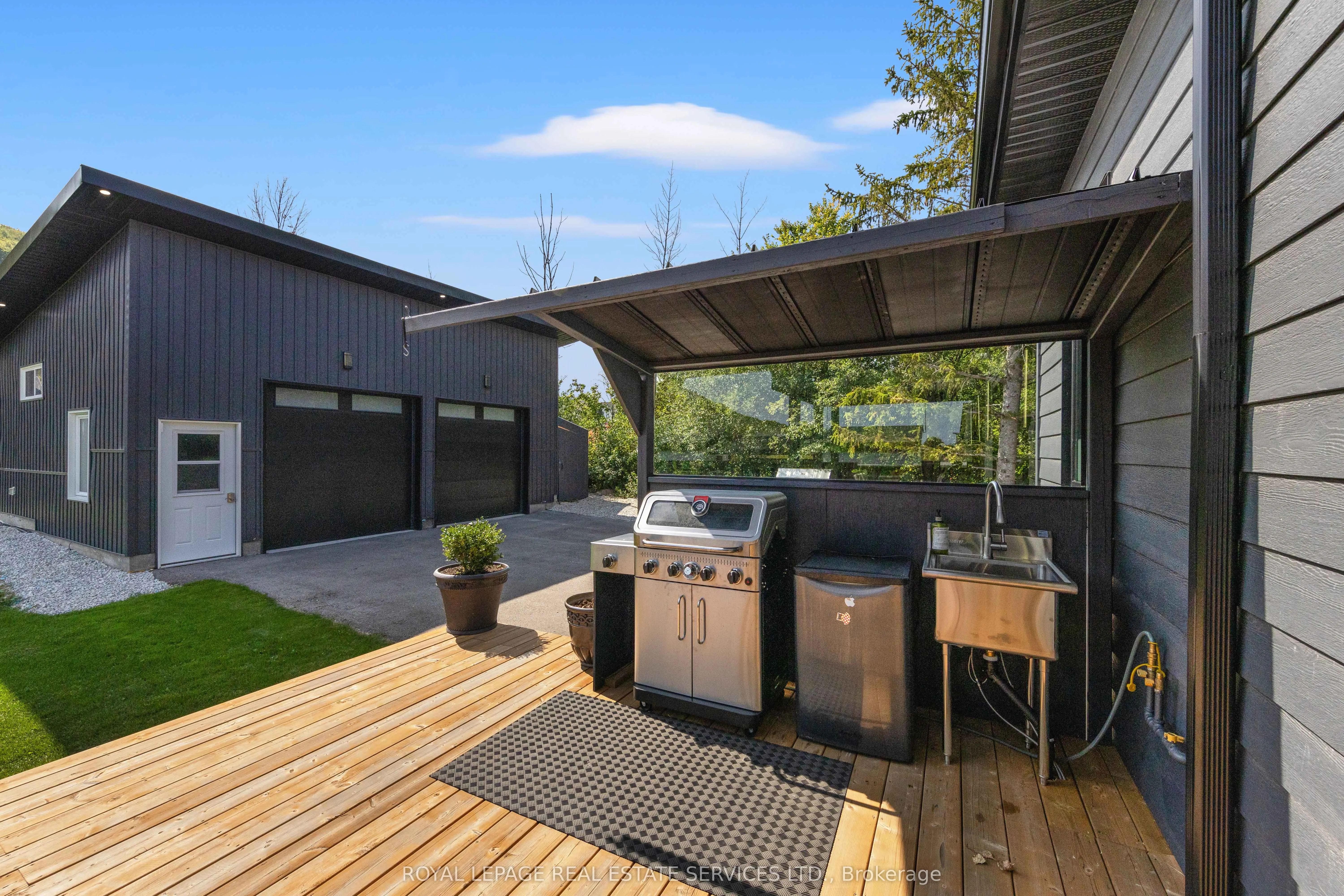 118 Barton Boulevard