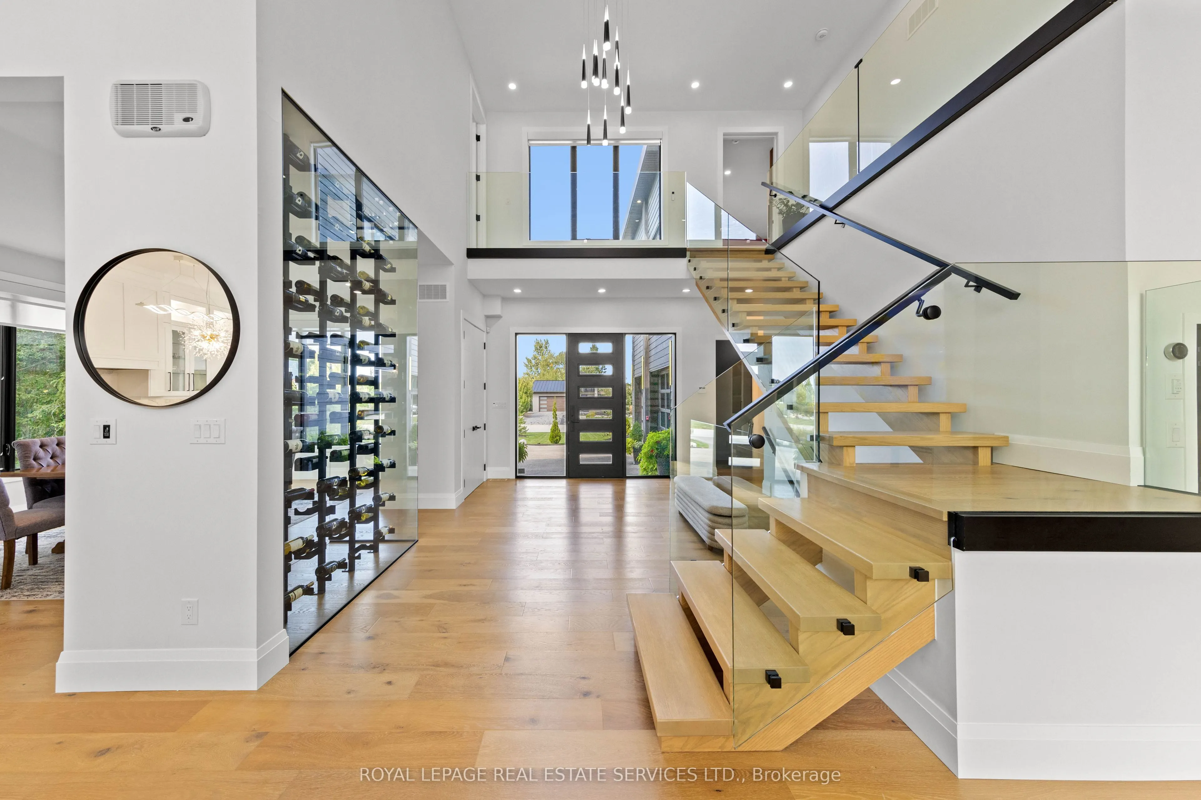 118 Barton Boulevard