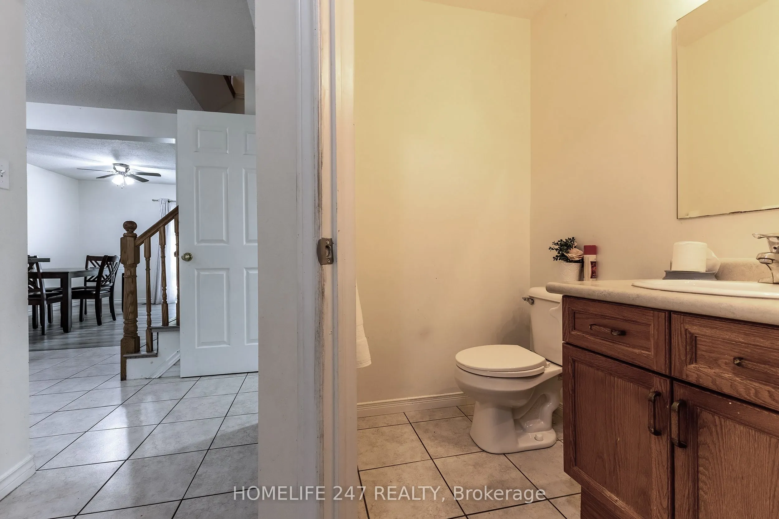 31 Schroder Crescent, #5