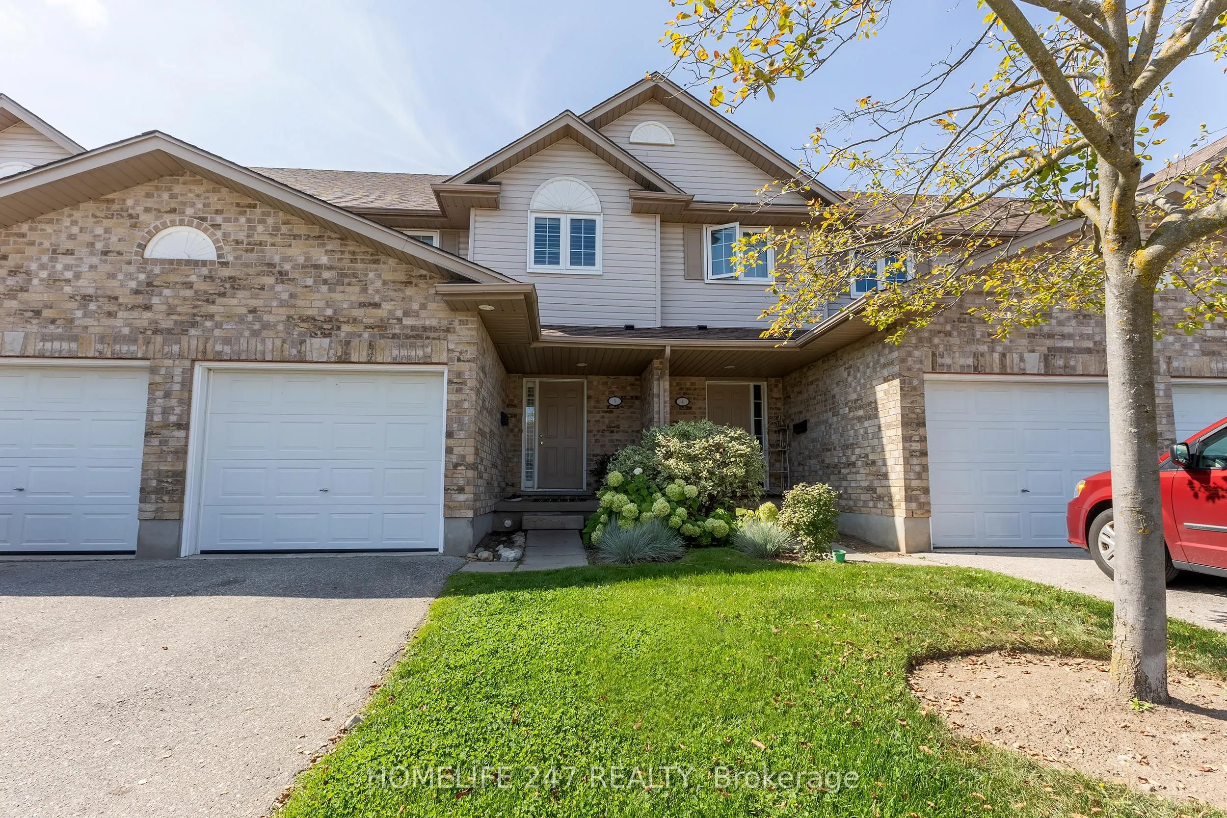 31 Schroder Crescent, #5