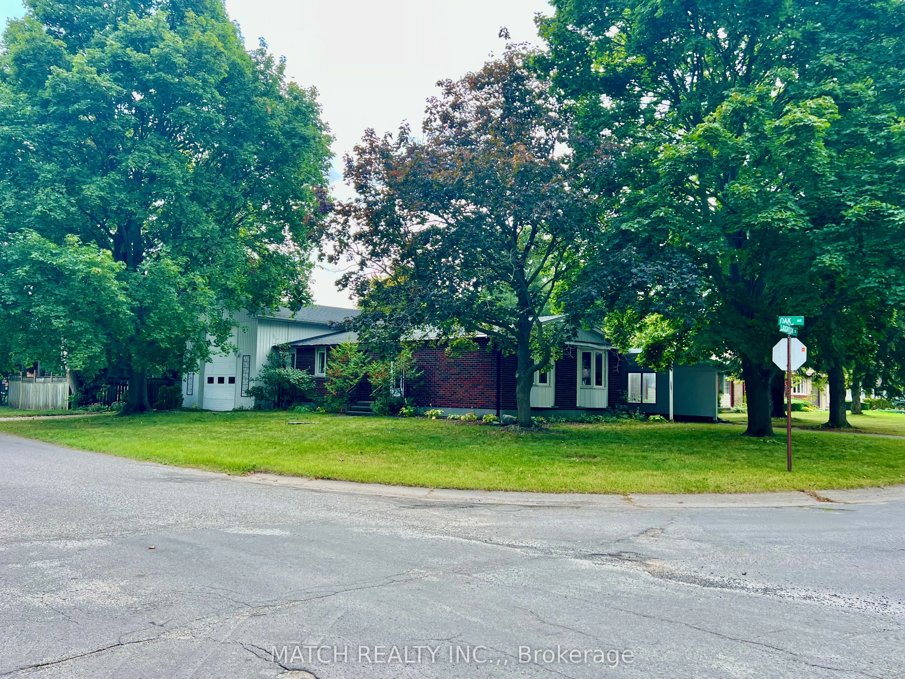 306 Laughton Crescent