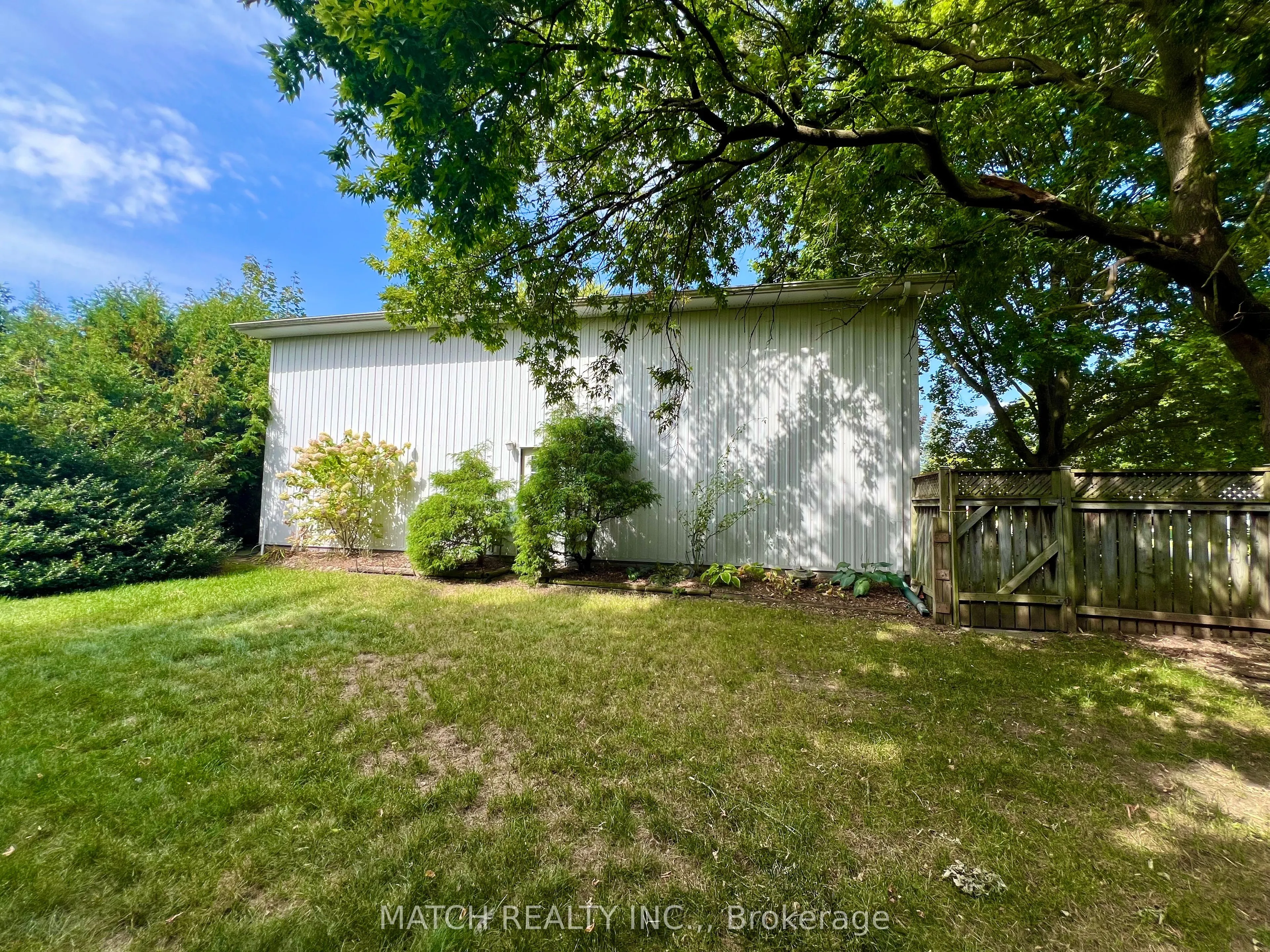 306 Laughton Crescent