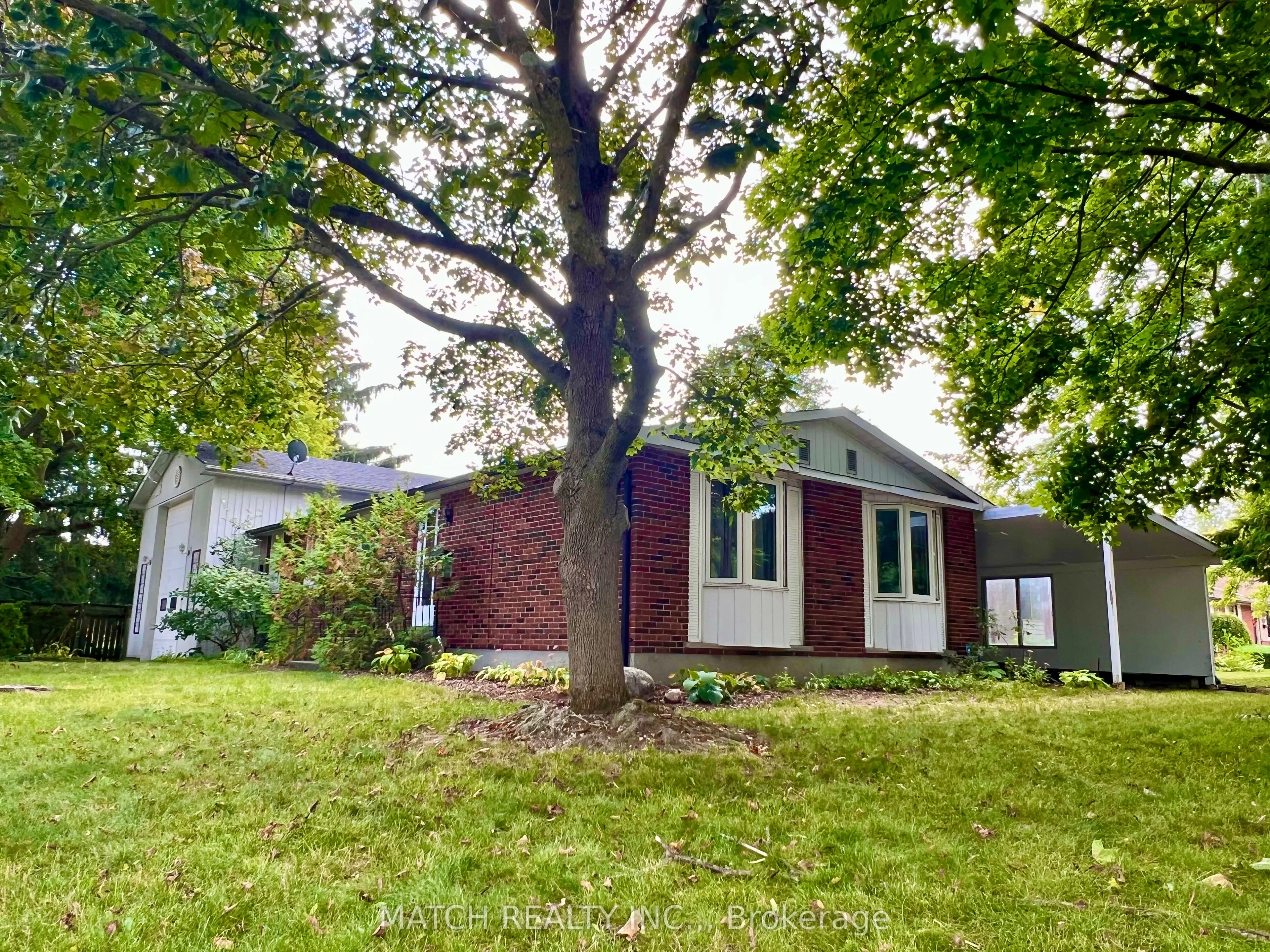 306 Laughton Crescent