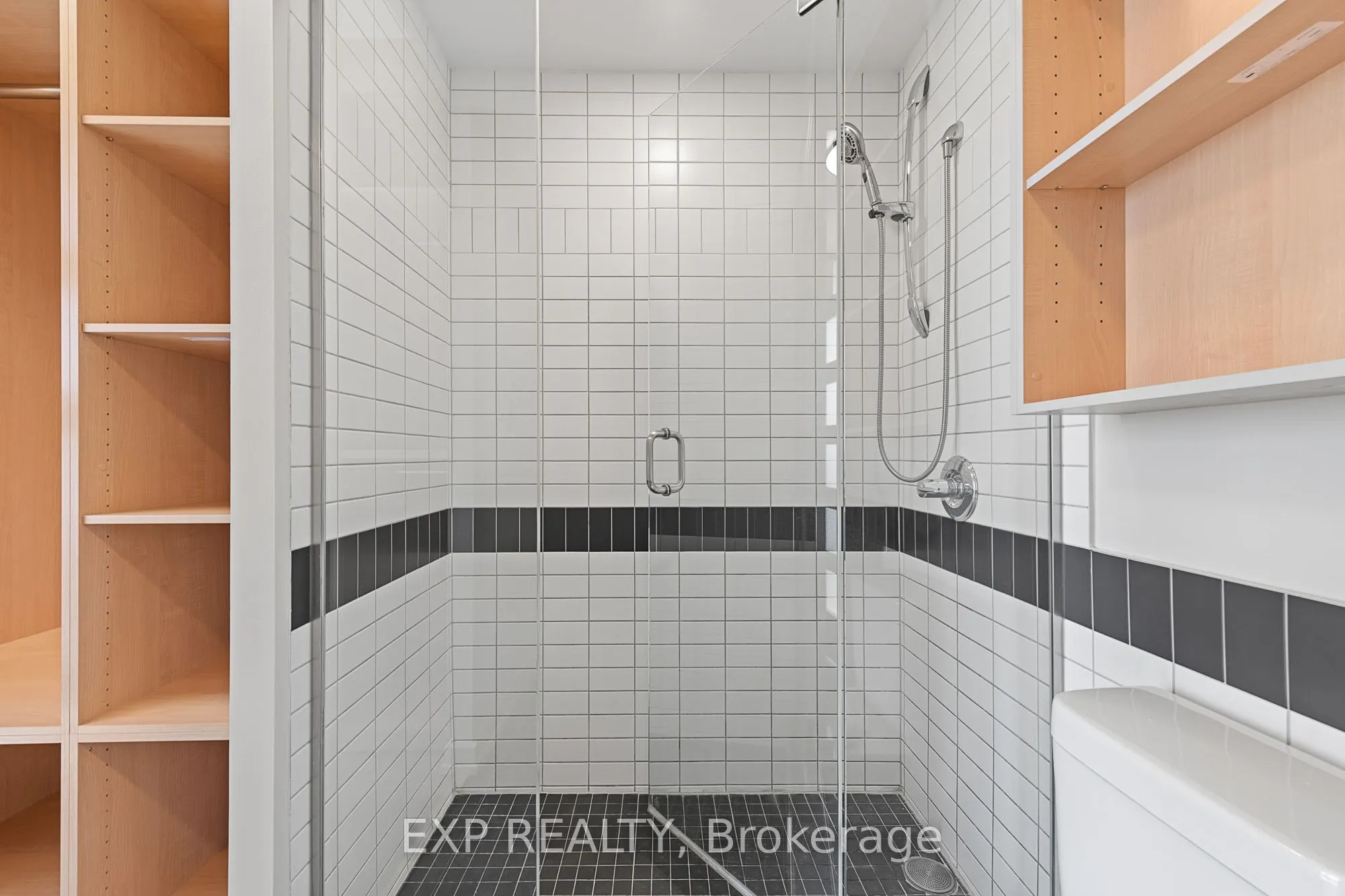 324 Laurier Avenue W, #2309