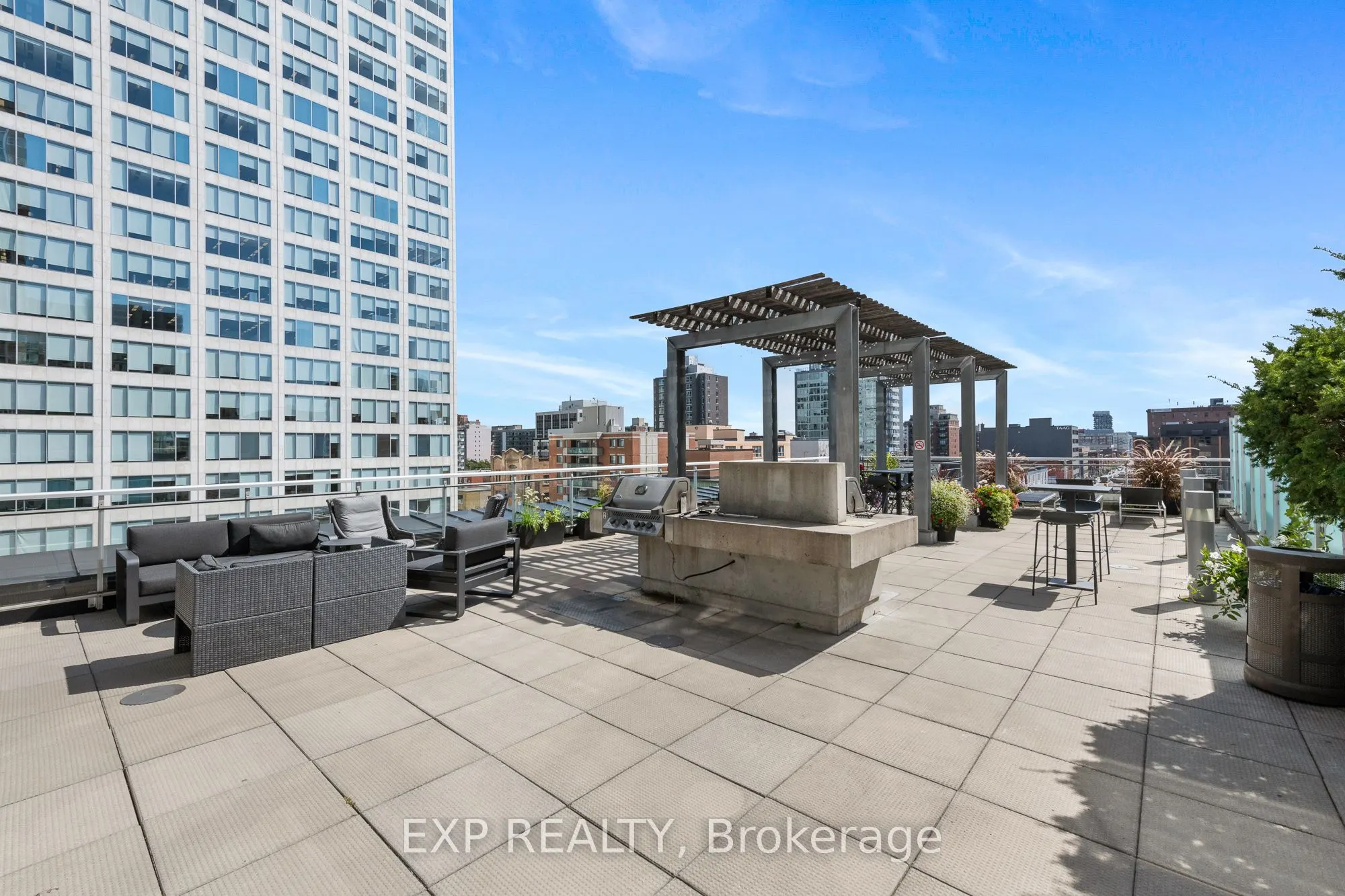 324 Laurier Avenue W, #2309