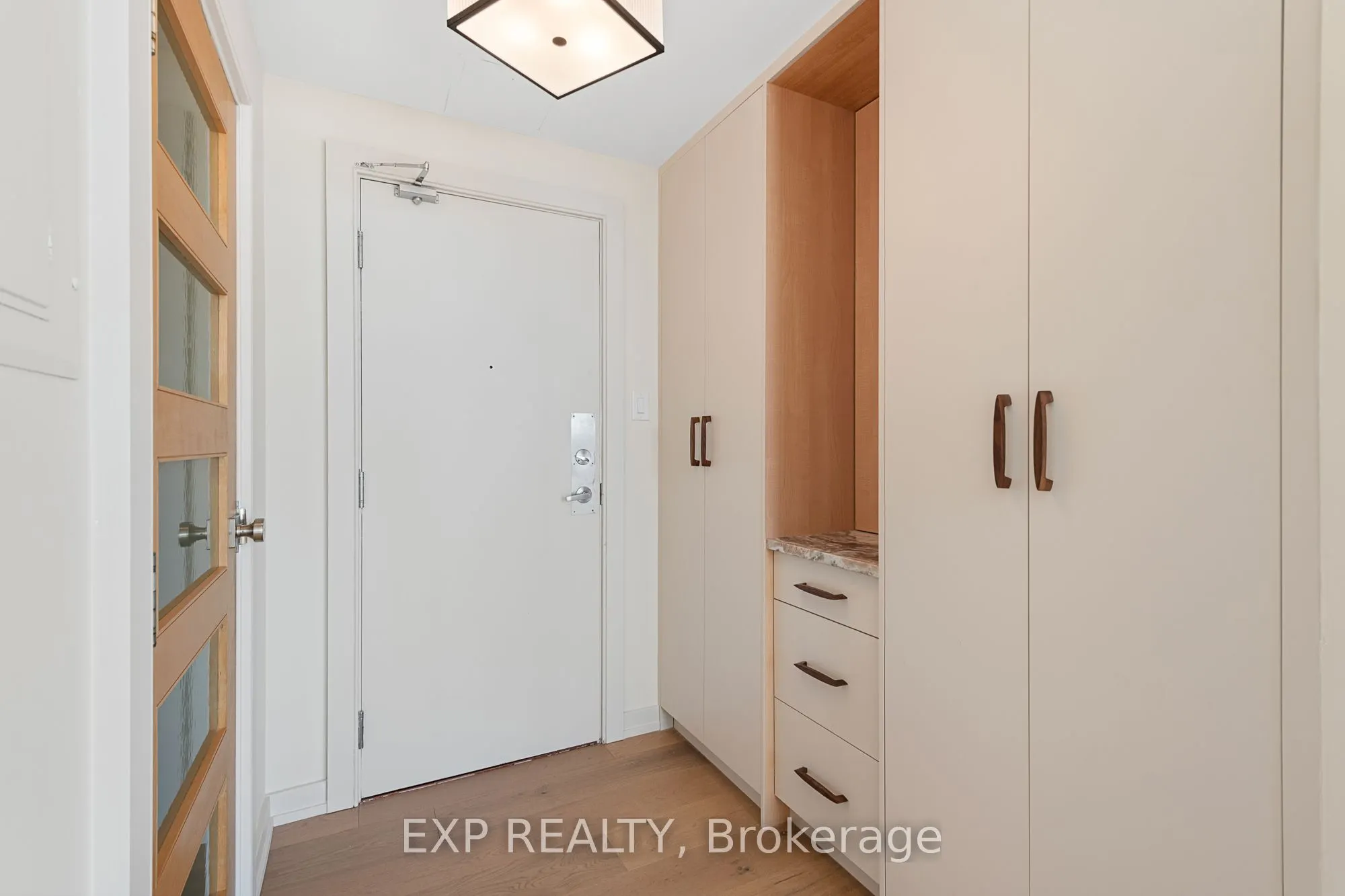 324 Laurier Avenue W, #2309