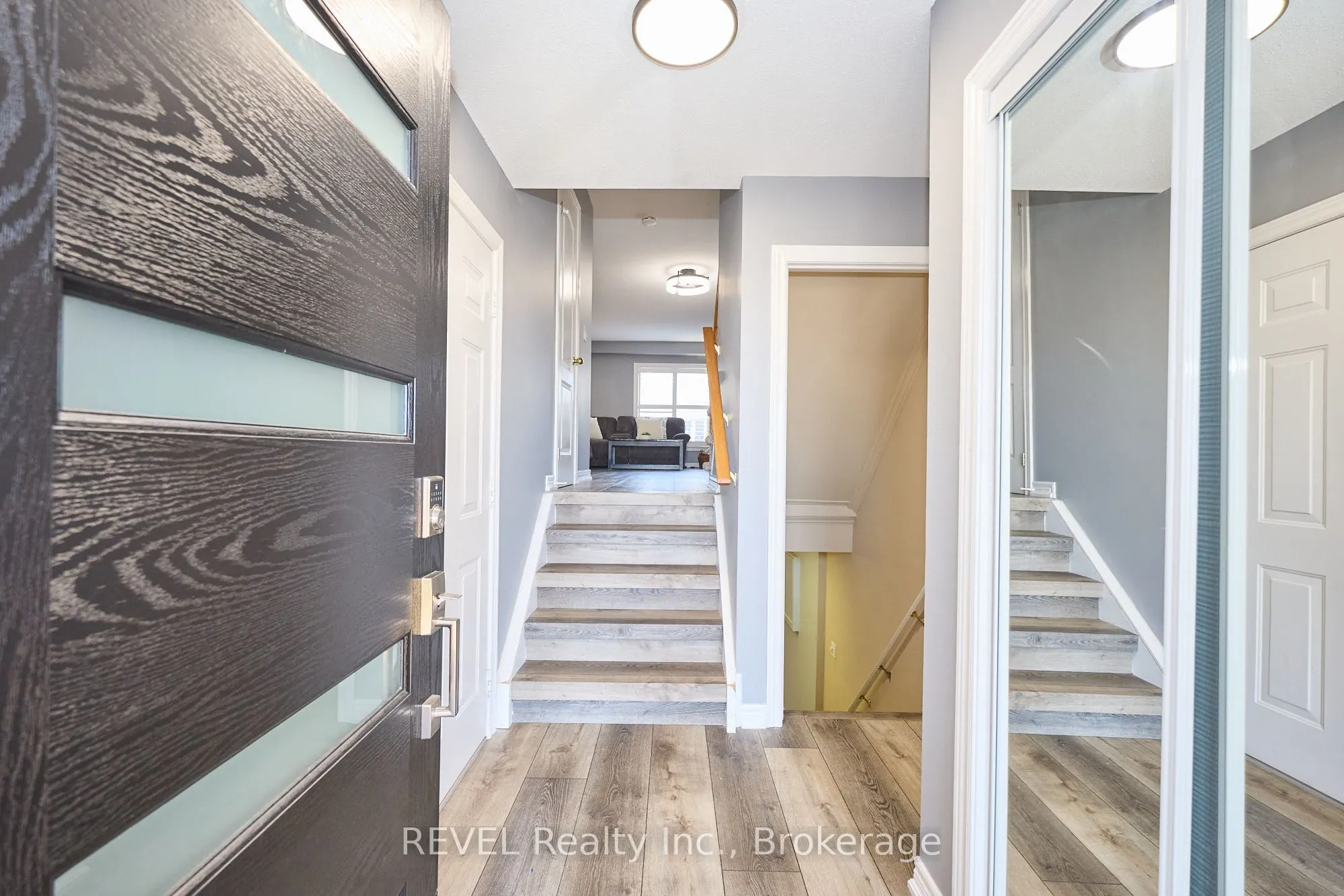 334 Main Street E, #4