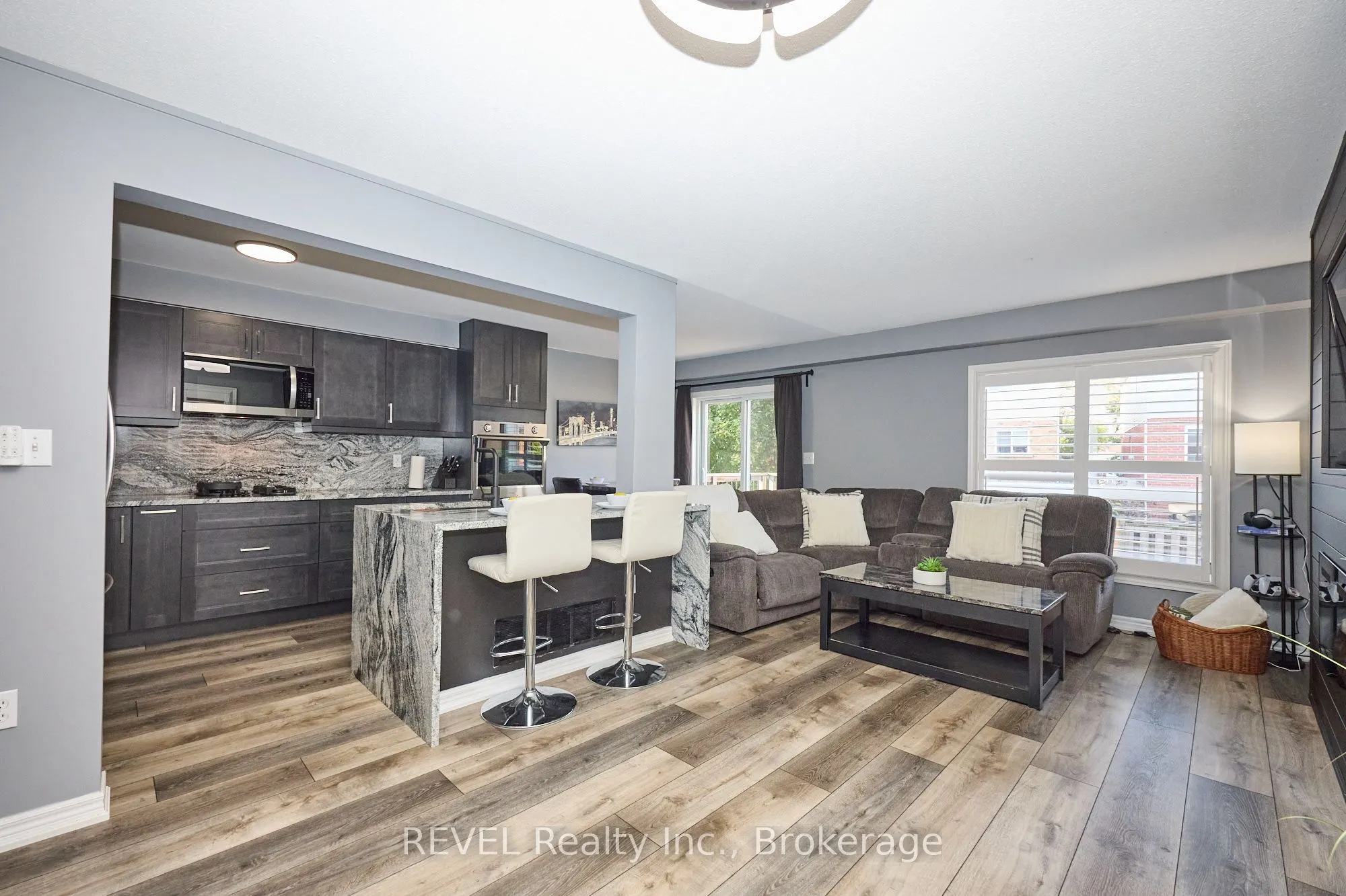 334 Main Street E, #4