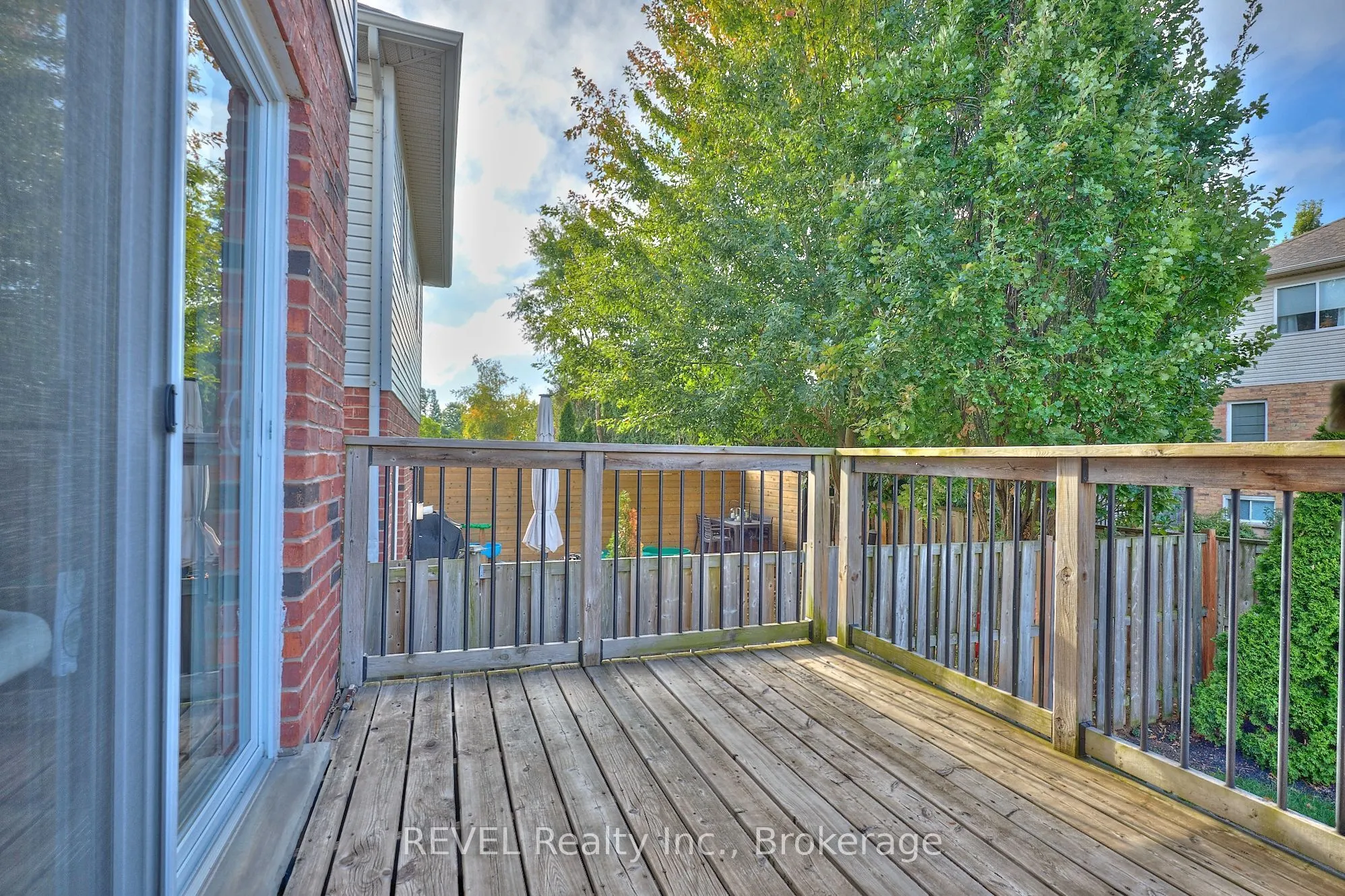 334 Main Street E, #4