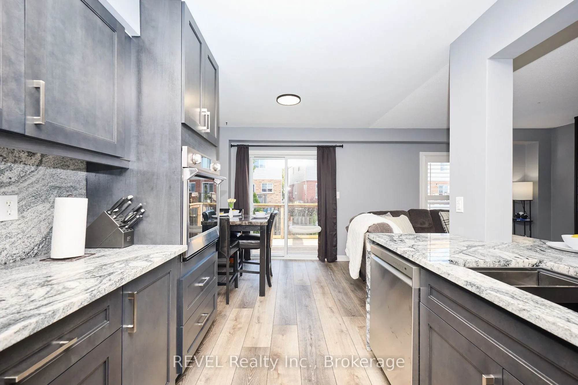 334 Main Street E, #4