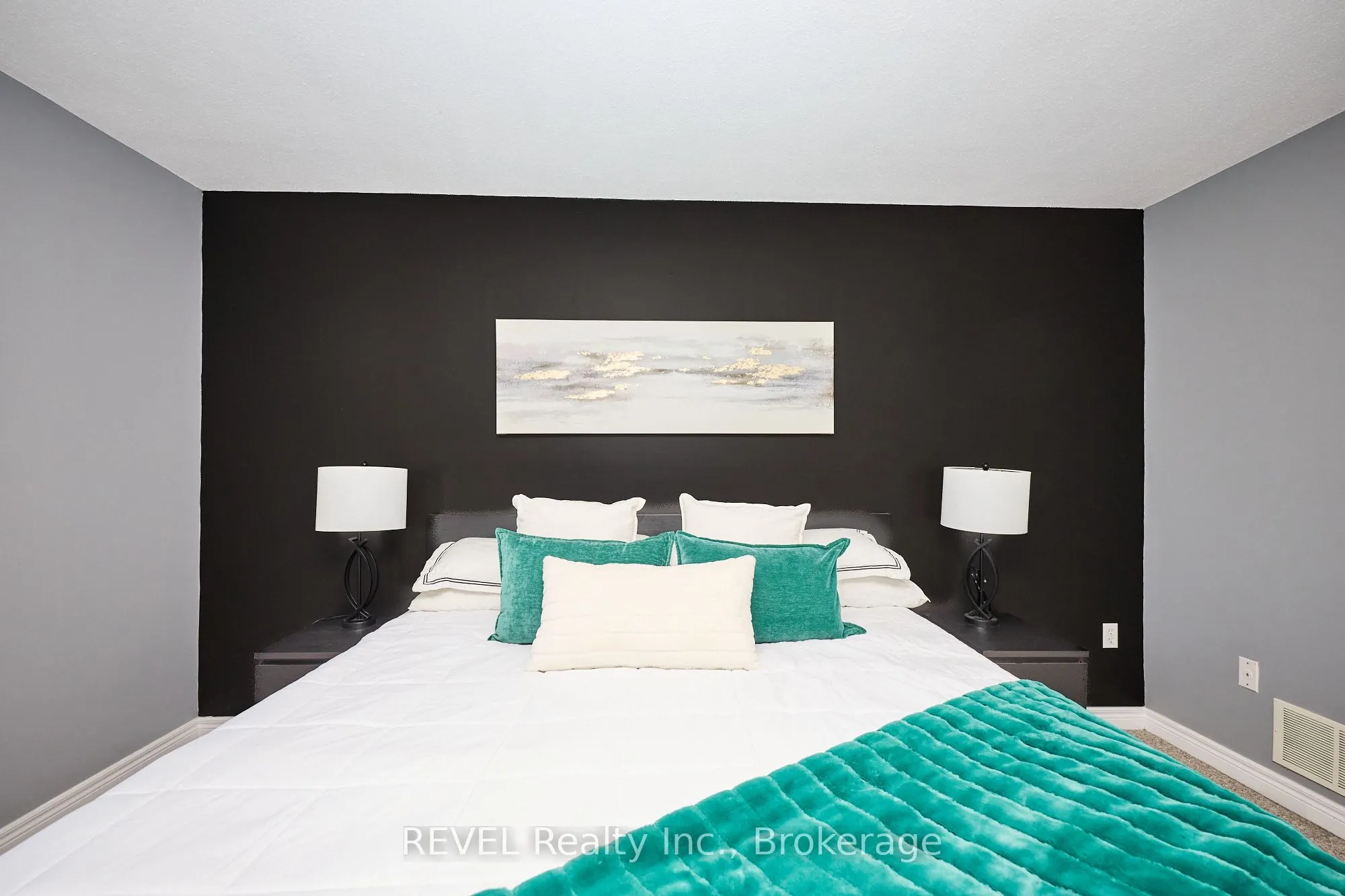 334 Main Street E, #4
