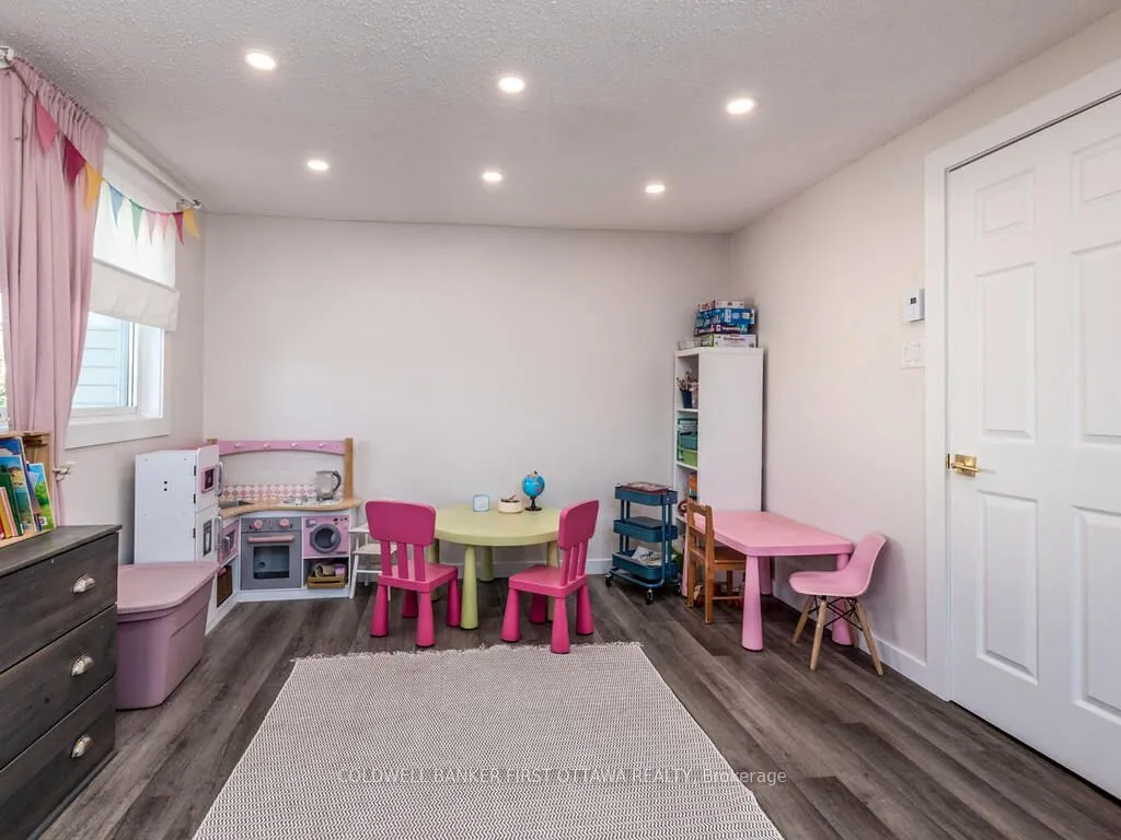 5C Woodvale Green, #15