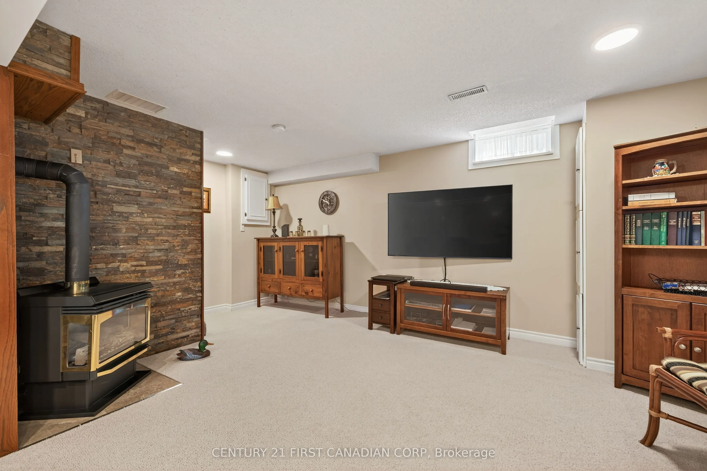 24 Moreau Crescent