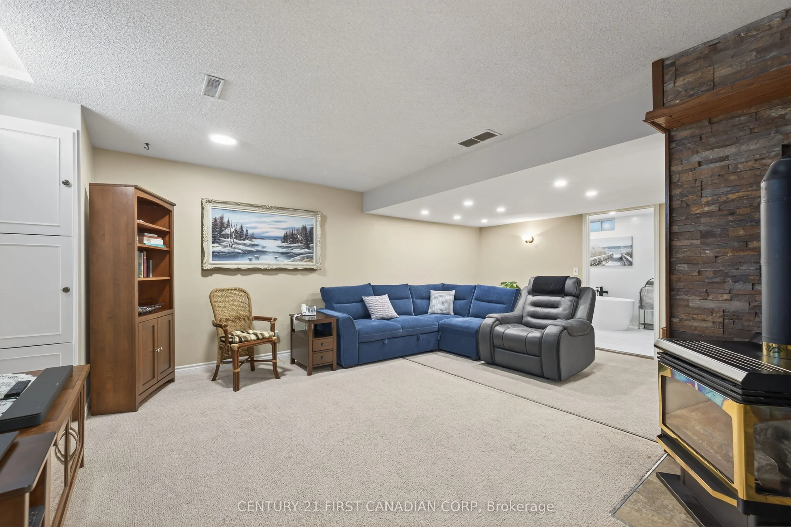 24 Moreau Crescent