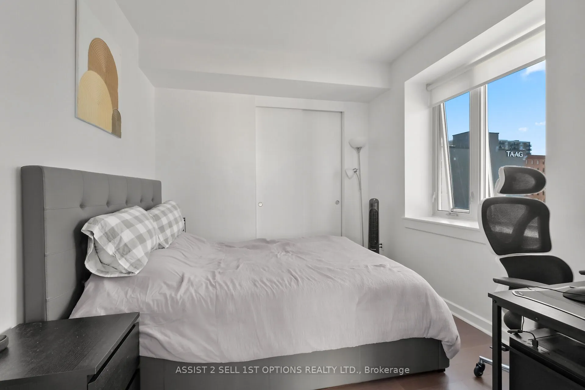 300 Lisgar Street, #611