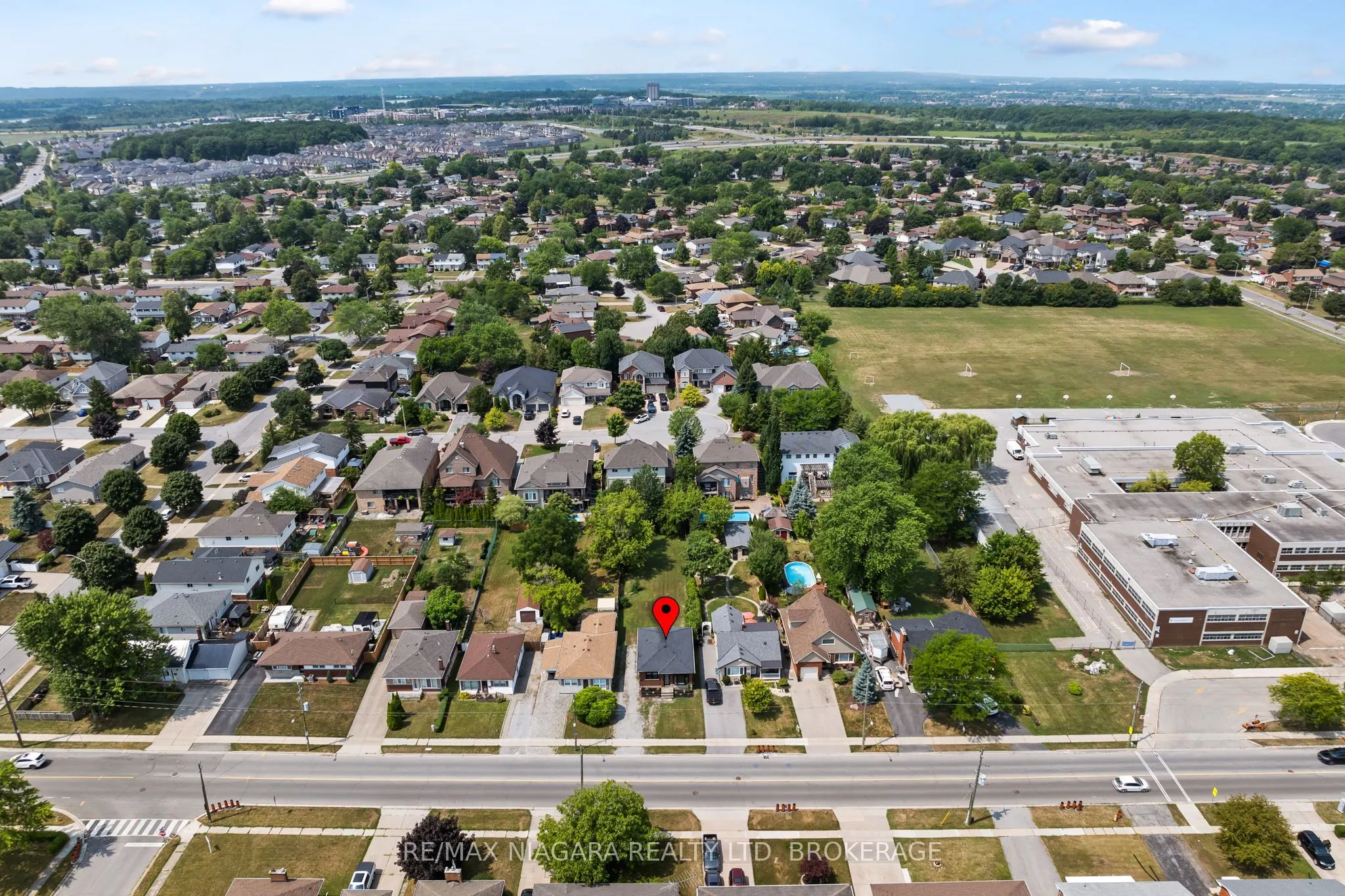 53 Collier Road S