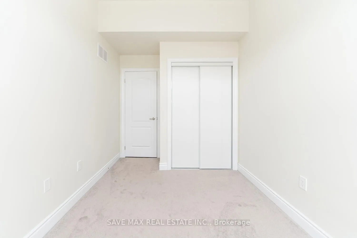 6 Amos Avenue