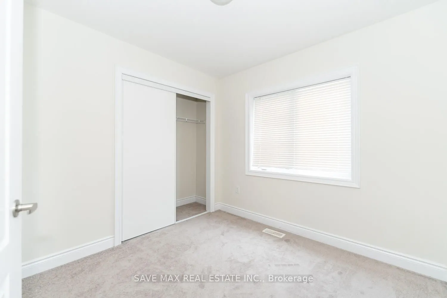 6 Amos Avenue