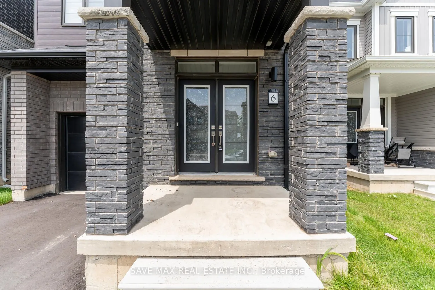 6 Amos Avenue