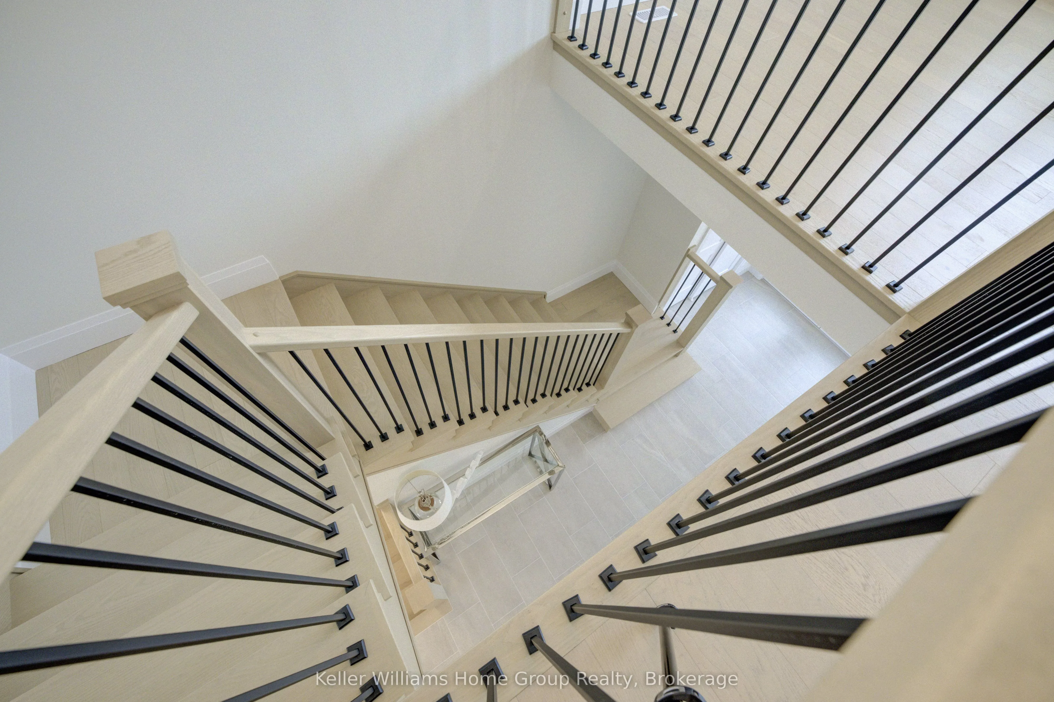 31 Nicholas Way