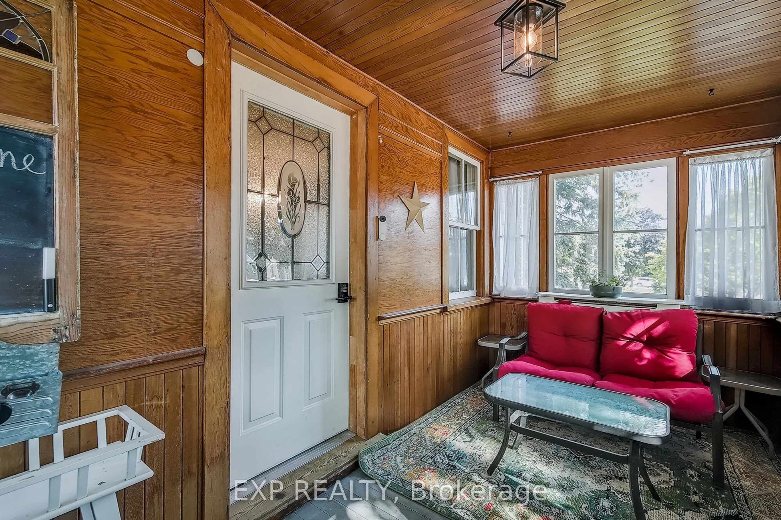 84 Absalom Street W