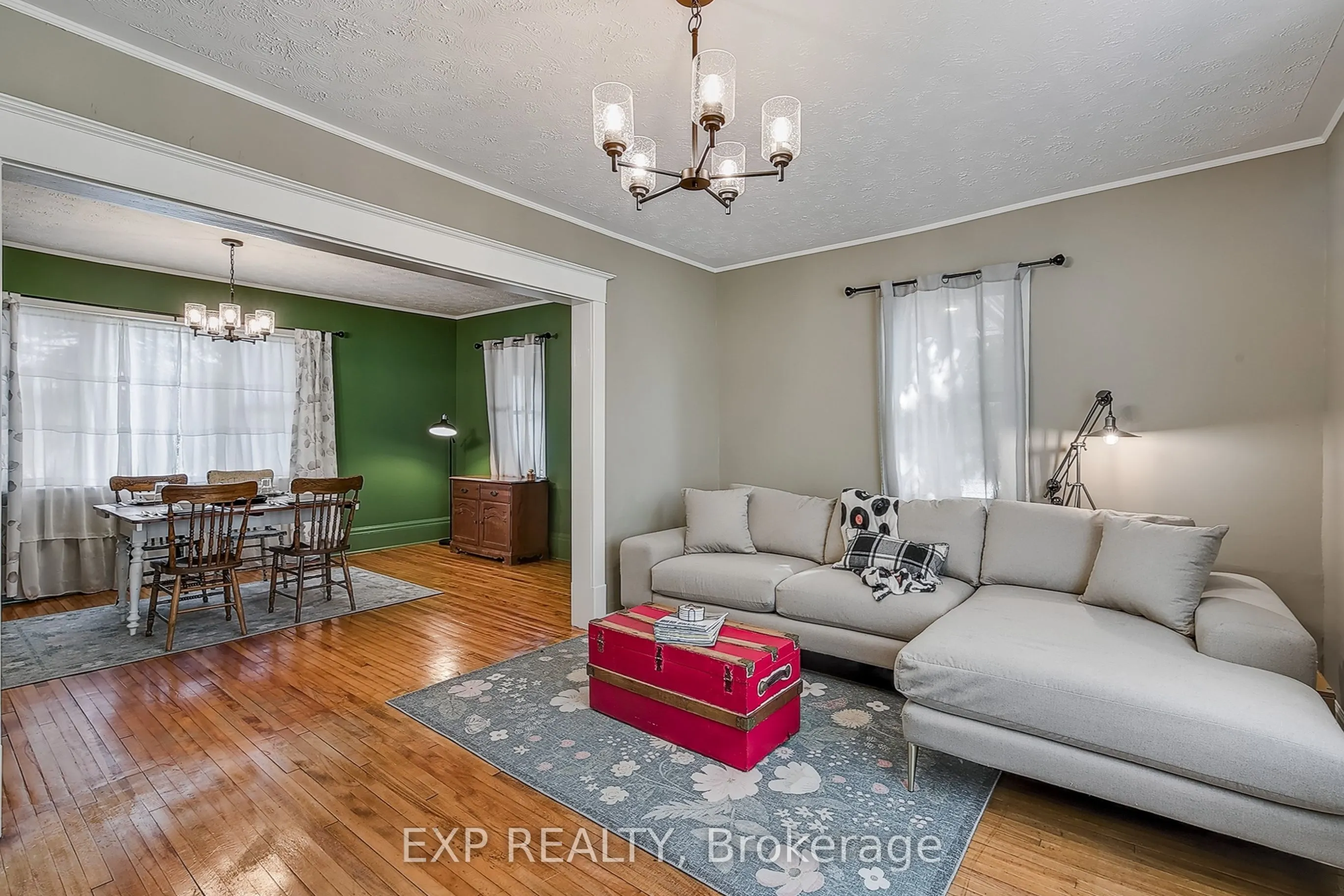 84 Absalom Street W